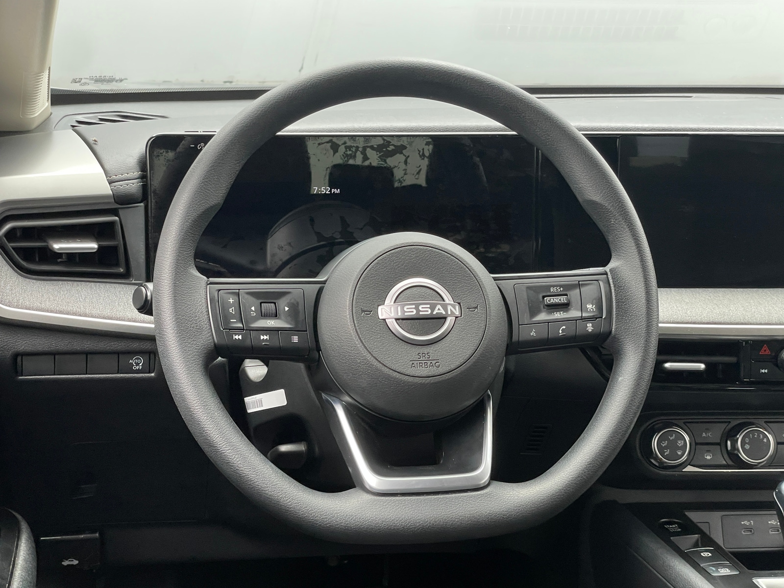 Thumbnail: 2025 Nissan Kicks - 5