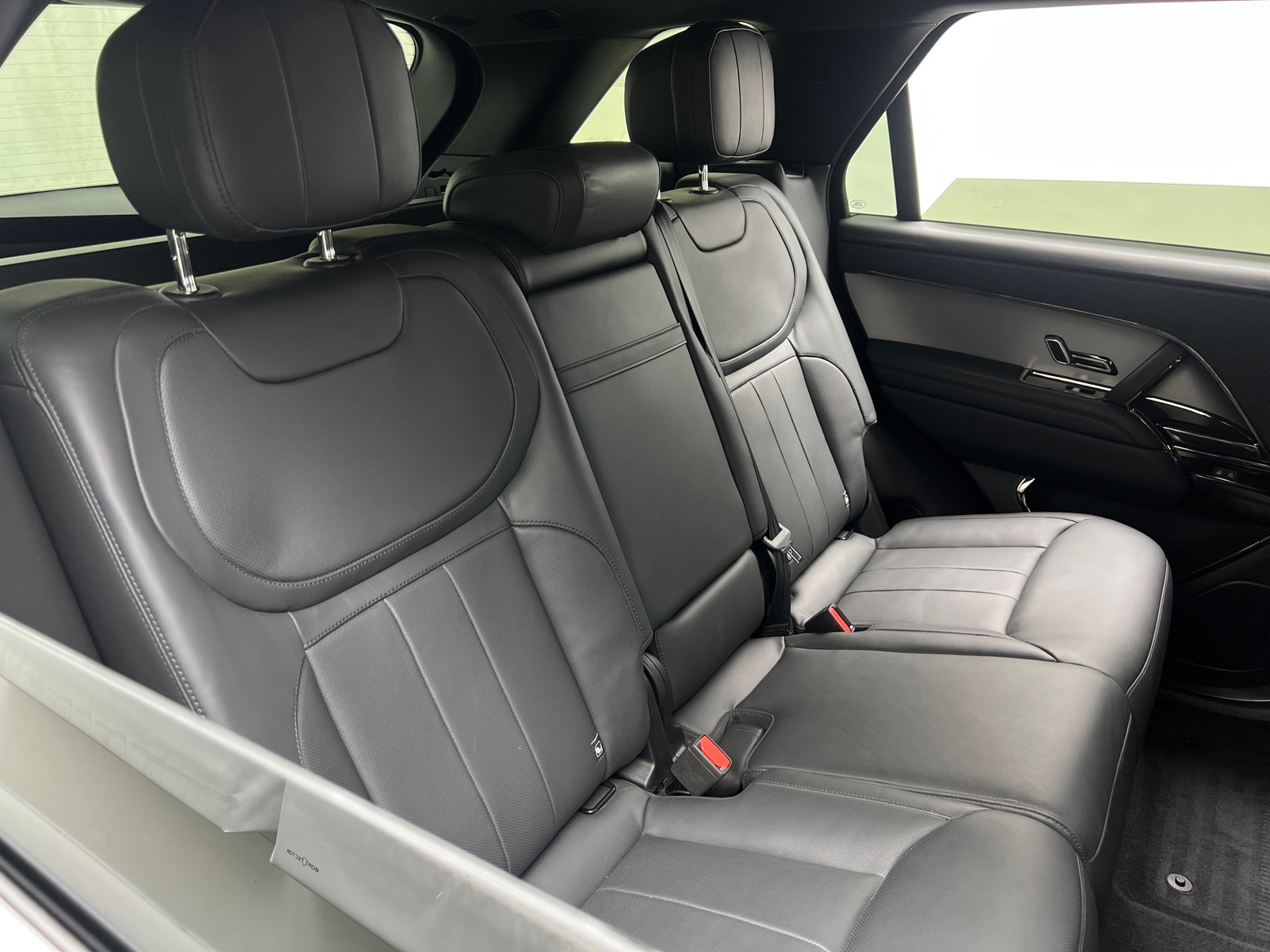 Thumbnail: 2024 Land Rover Range Rover Sport - 5