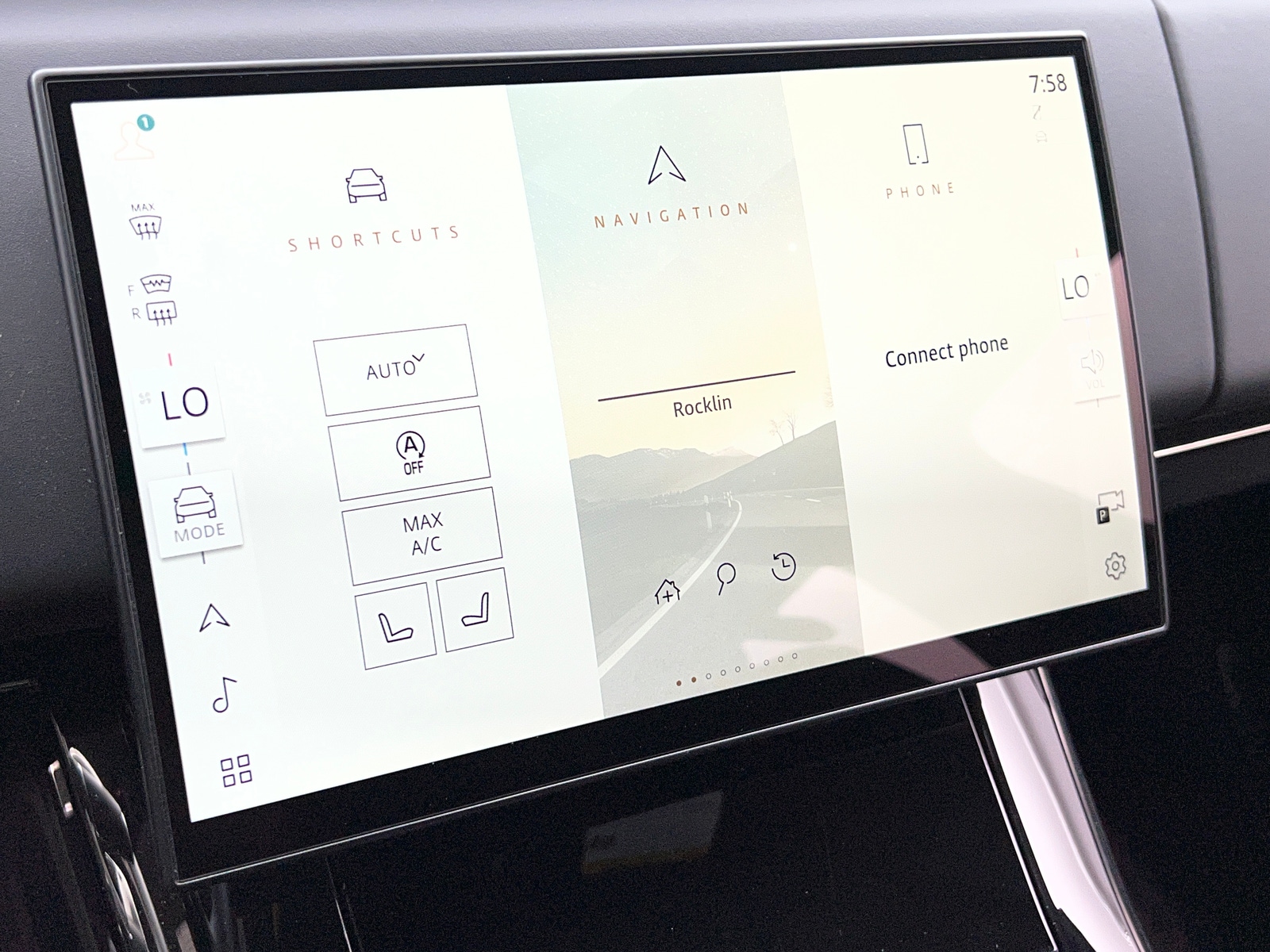 Thumbnail: 2024 Land Rover Range Rover Sport - 3