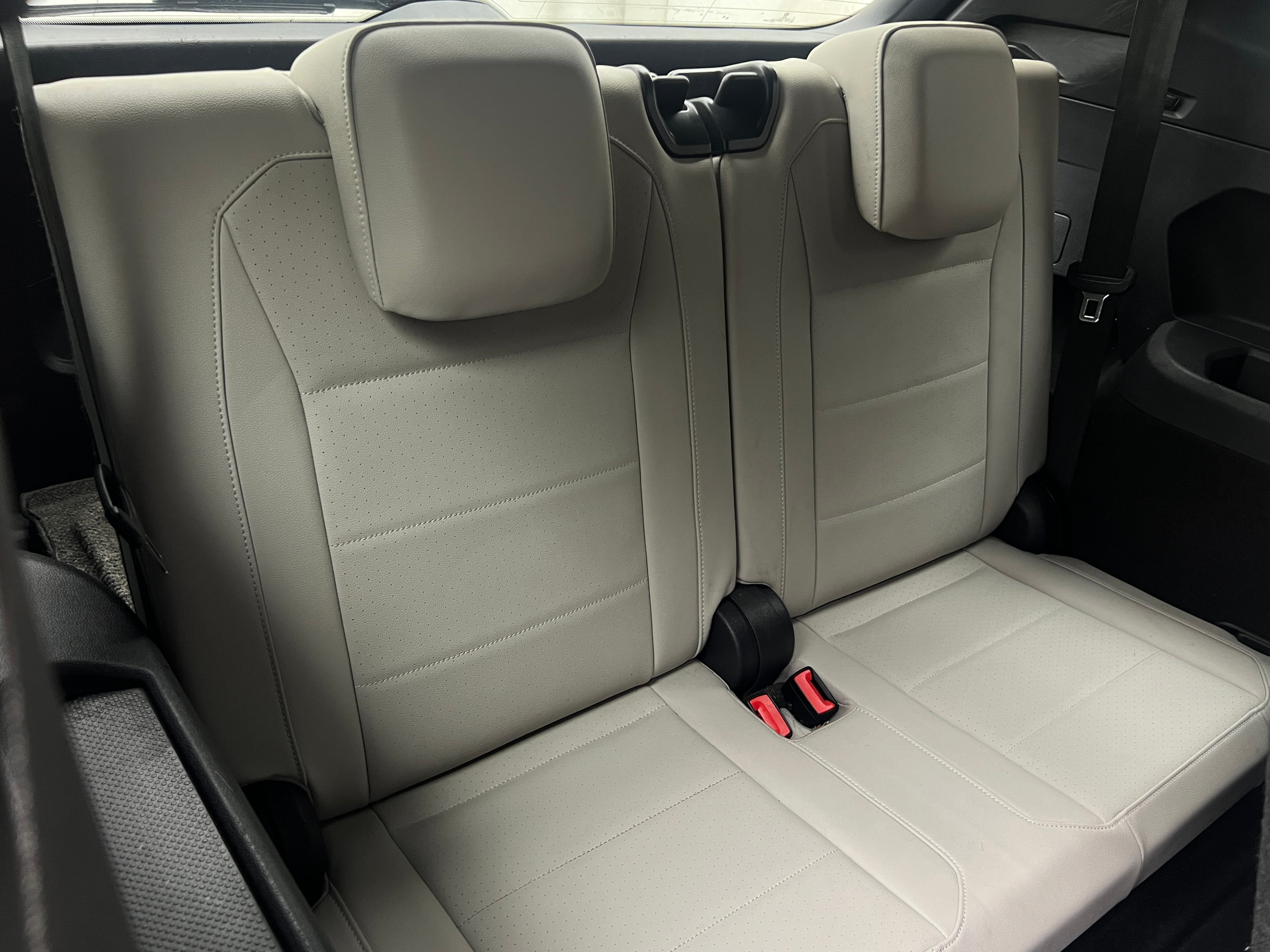 2021 Volkswagen Tiguan SE R-LINE BLACK - Photo 16
