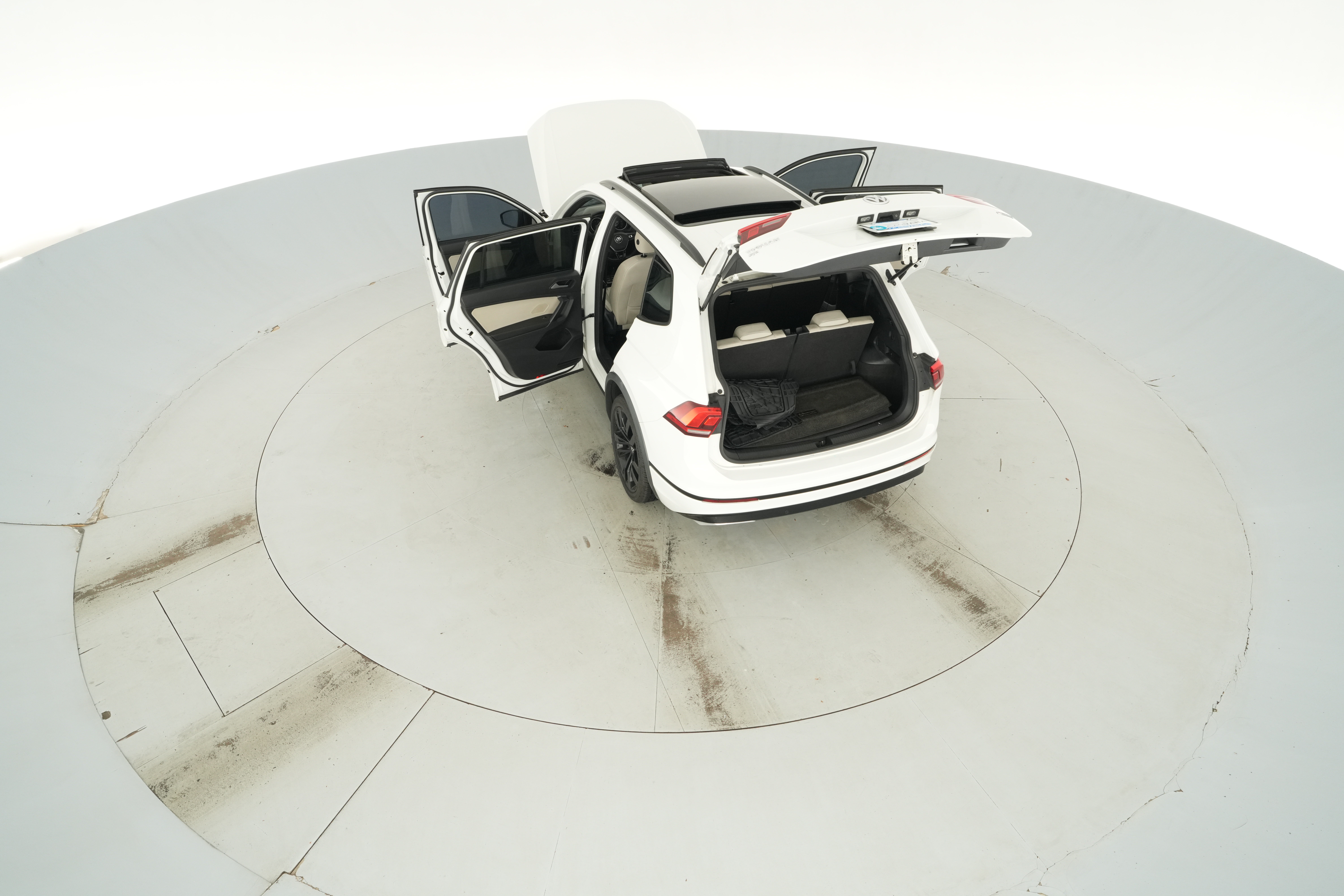2021 Volkswagen Tiguan SE R-LINE BLACK - Photo 48