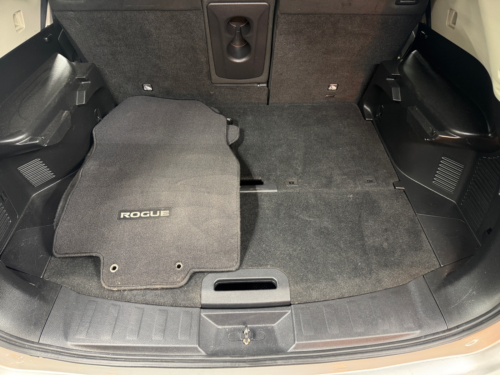 Thumbnail: 2015 Nissan Rogue - 7
