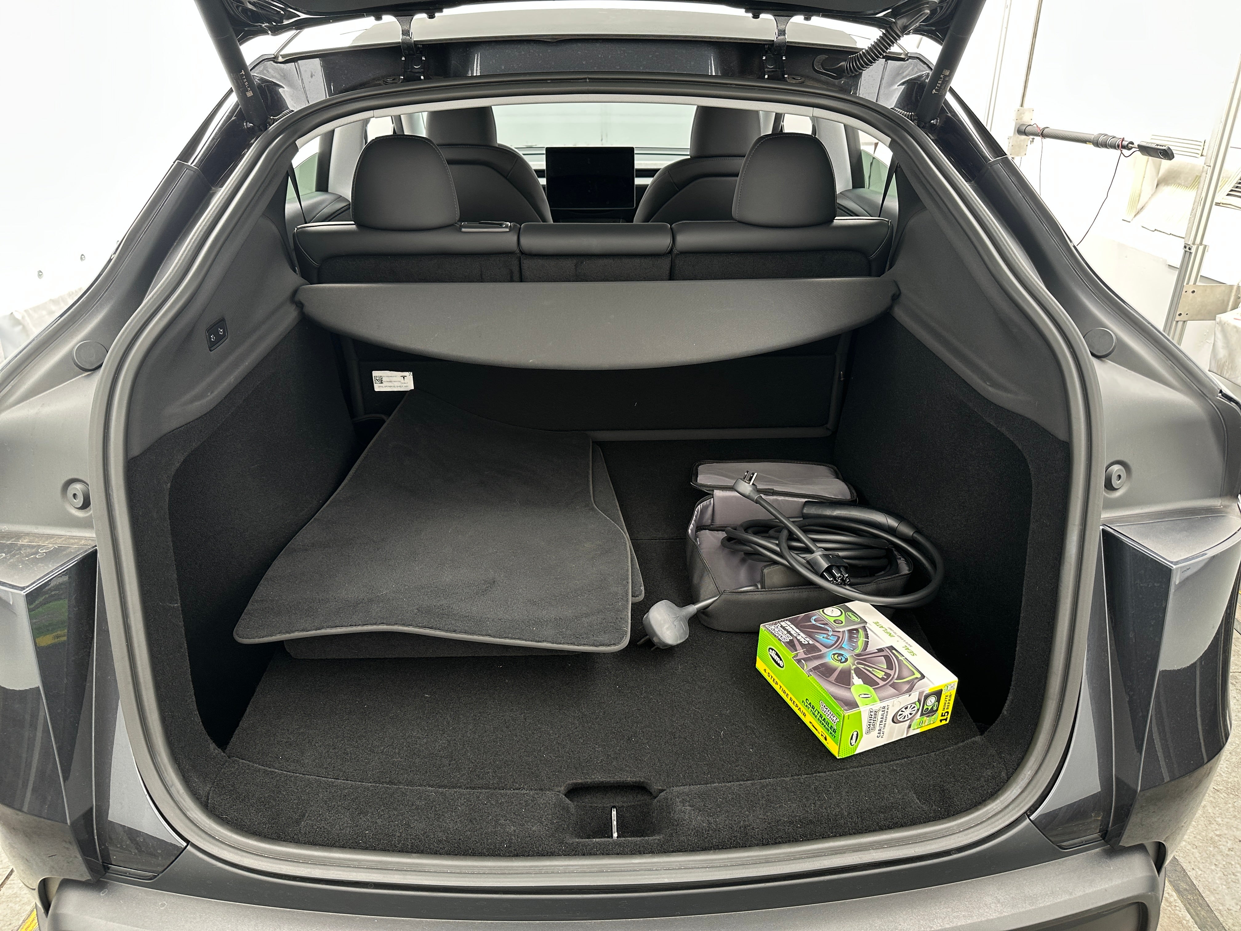 Used 2026 Tesla Model Y Long Range with VIN 7SAYGDEE7TF363284 for sale in Auburn, WA