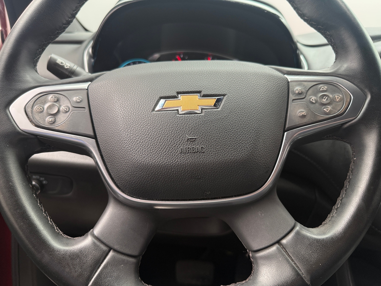 Thumbnail: 2023 Chevrolet Traverse - 5