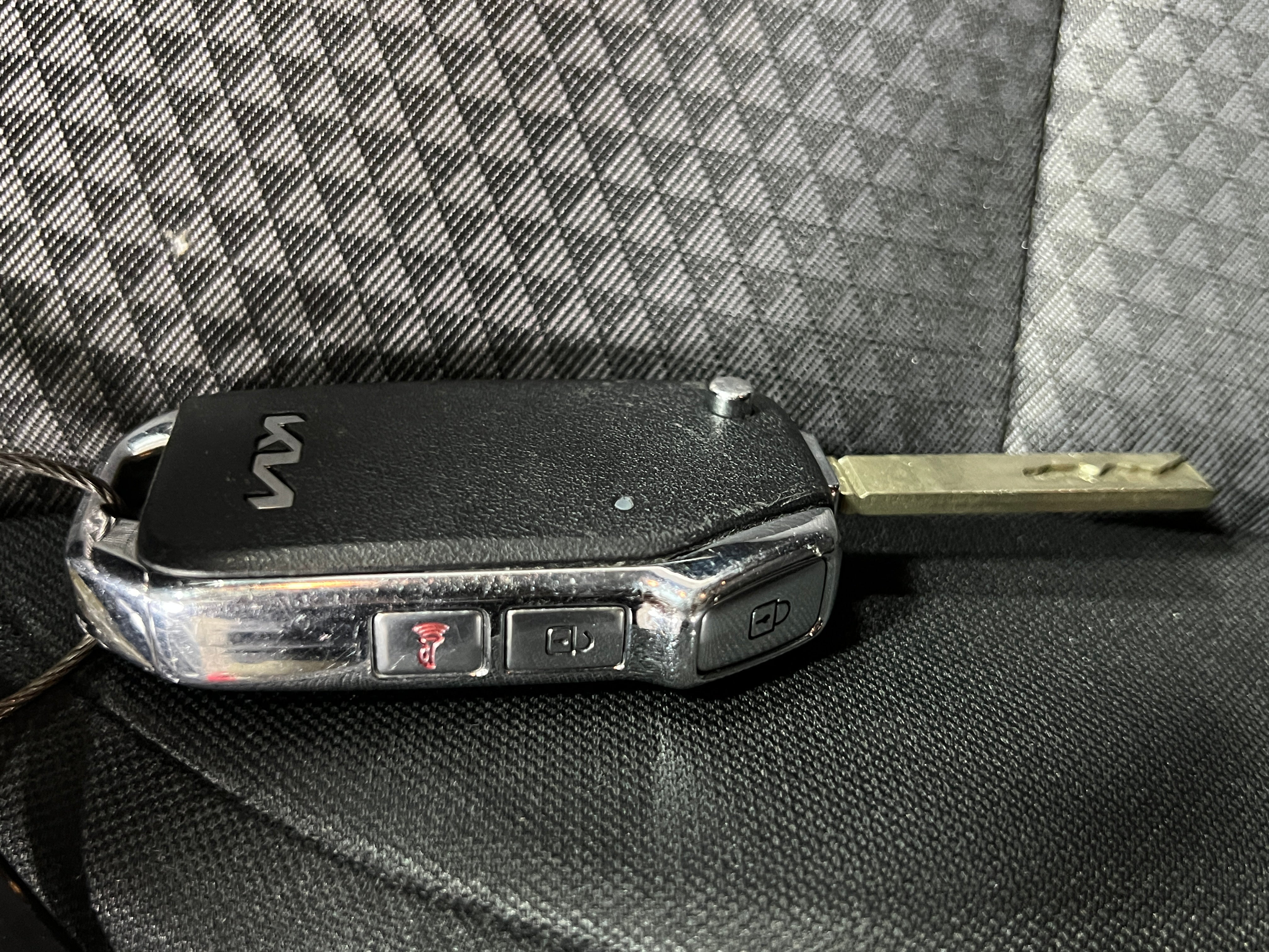 KNDJ23AU2S7945172