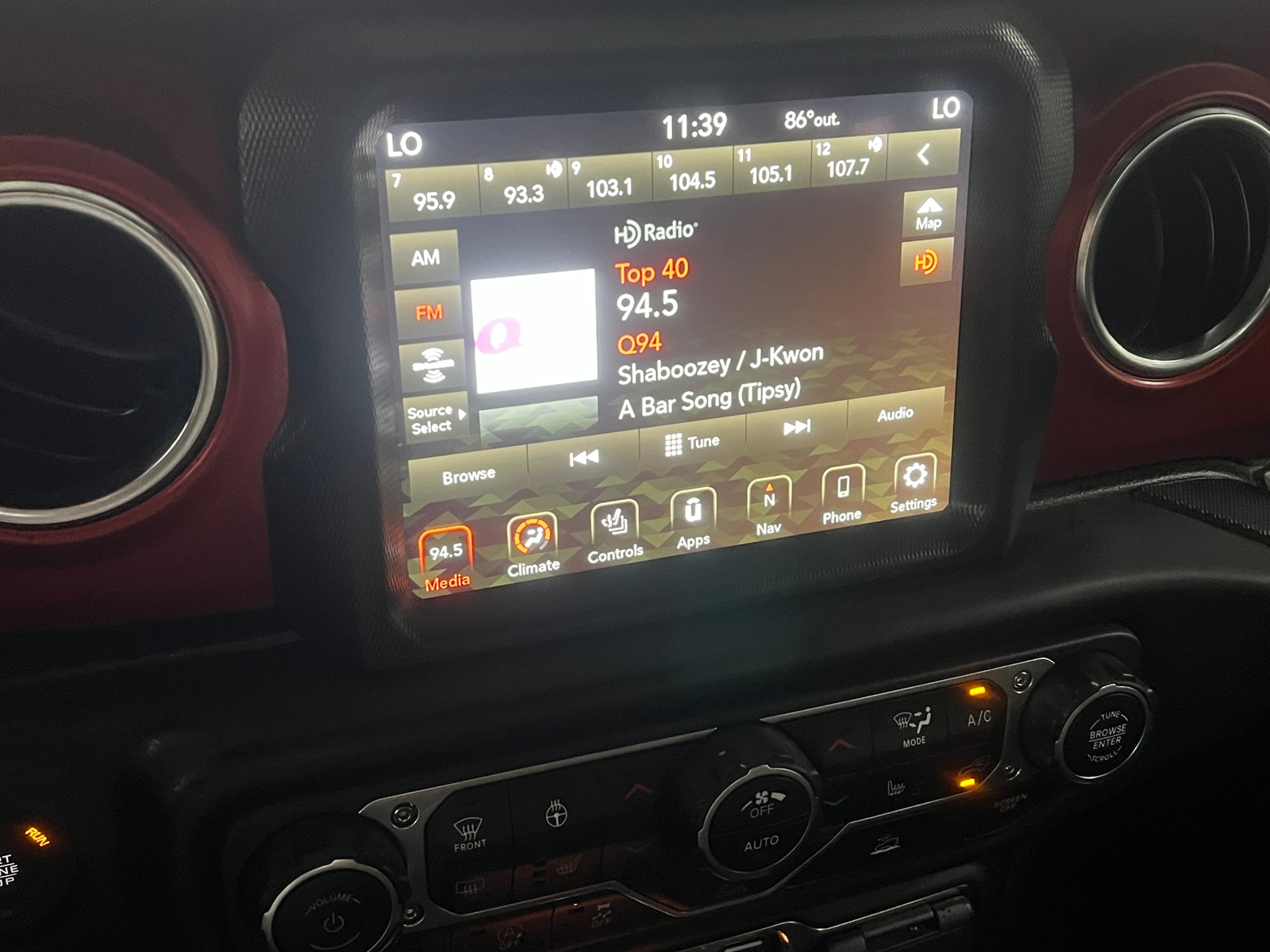 Thumbnail: 2023 Jeep Gladiator - 4