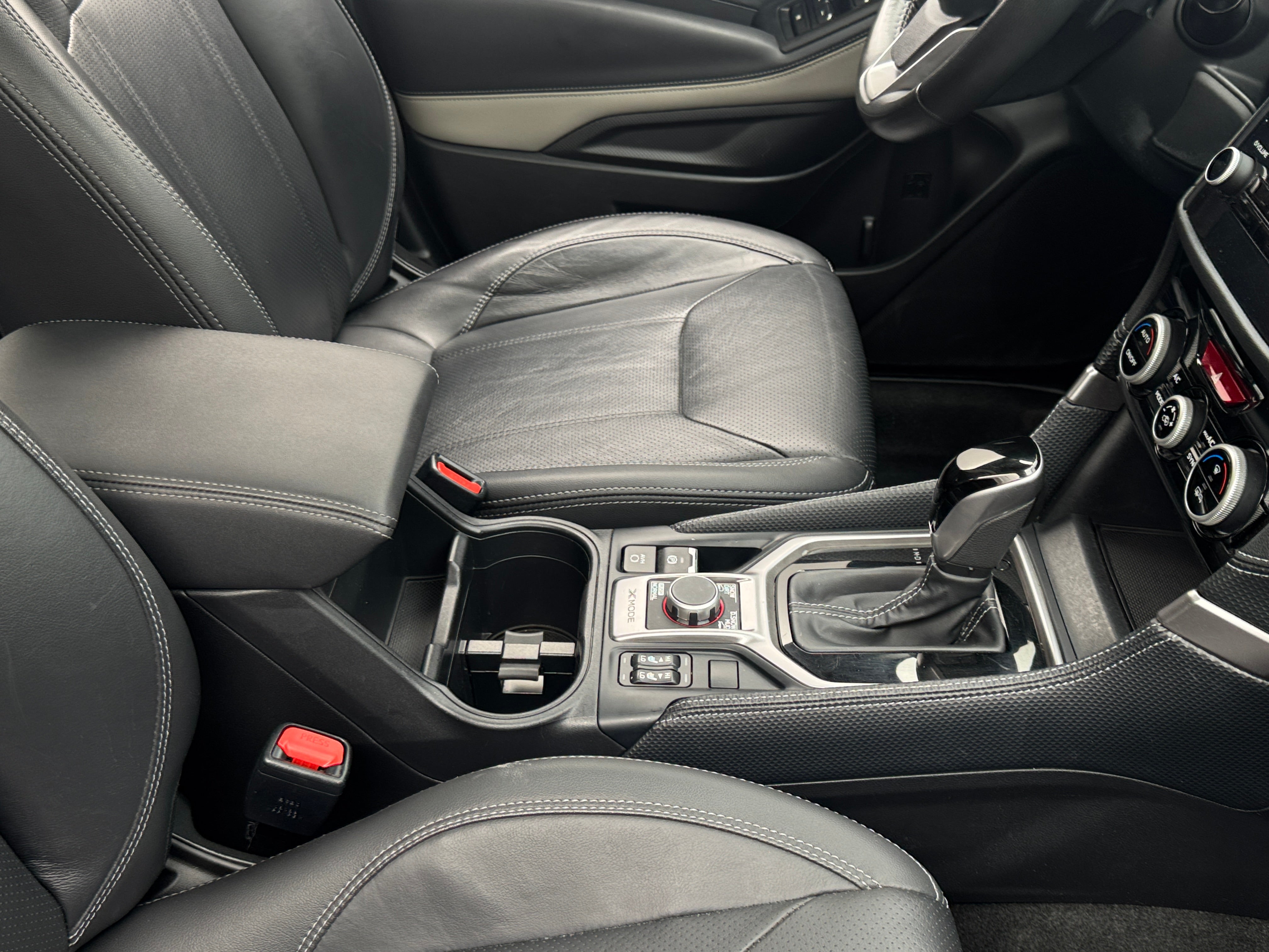 2023 Subaru Forester Limited - Photo 8