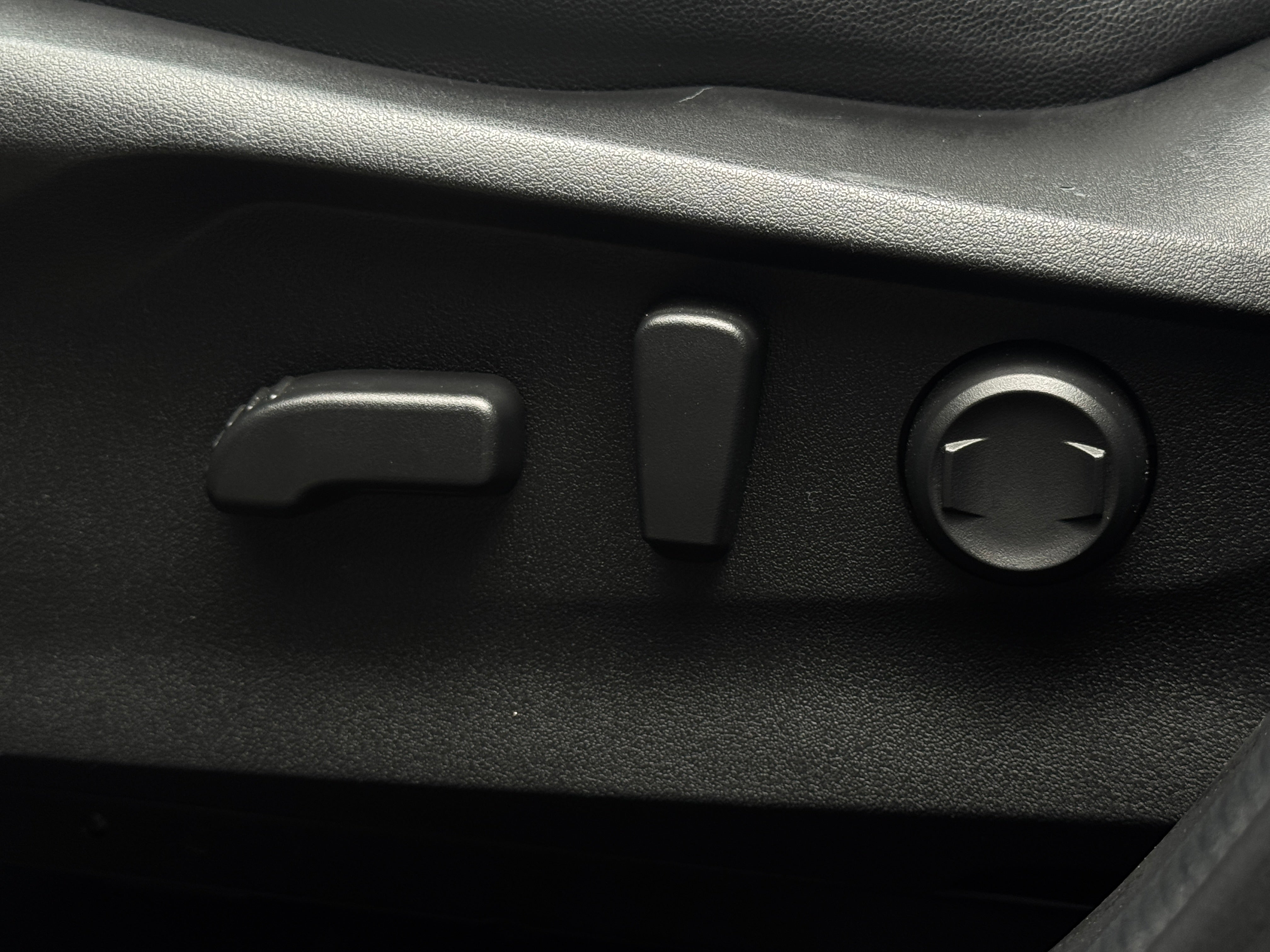 2023 Subaru Forester Limited - Photo 3