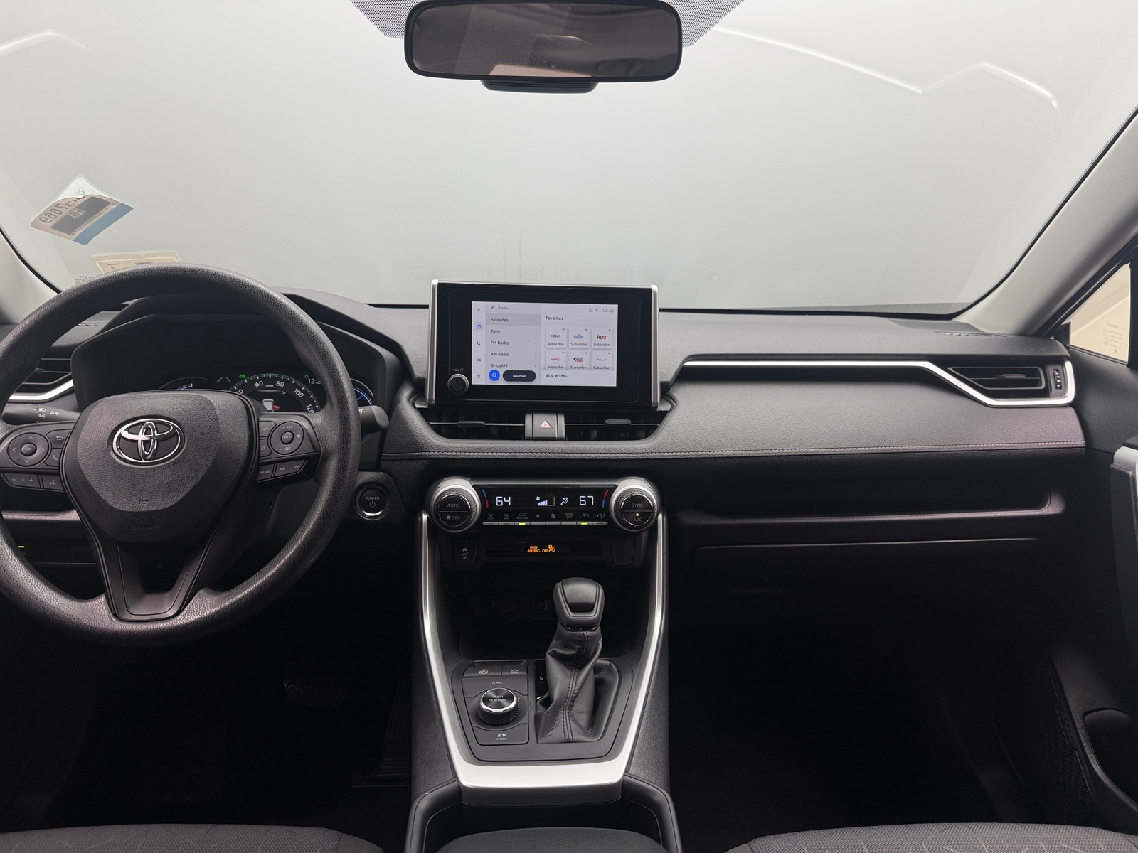 Thumbnail: 2025 Toyota RAV4 - 3