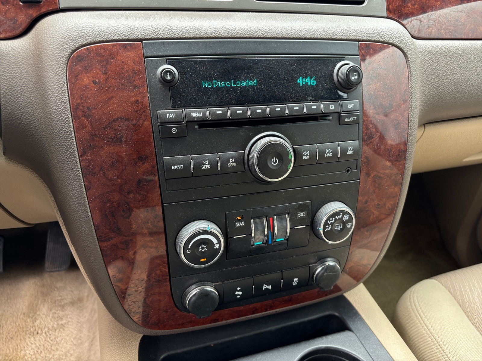 Thumbnail: 2014 Chevrolet Tahoe - 4