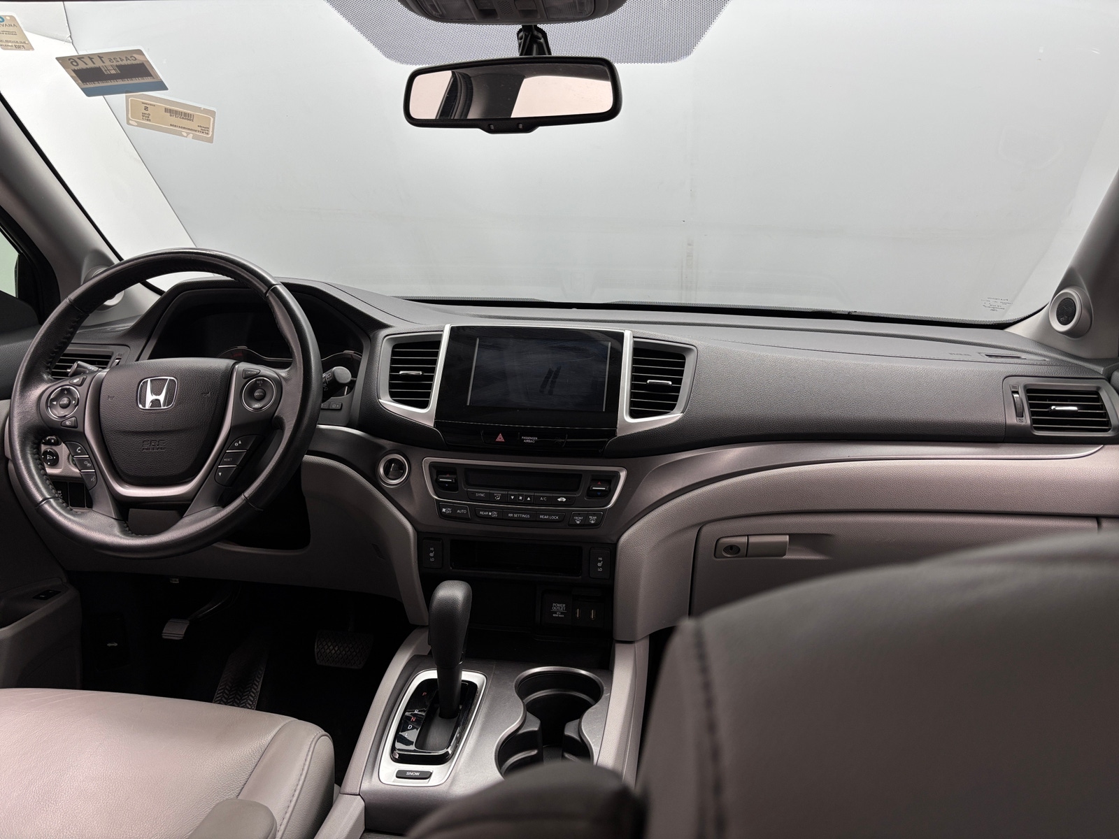 Thumbnail: 2017 Honda Pilot - 2