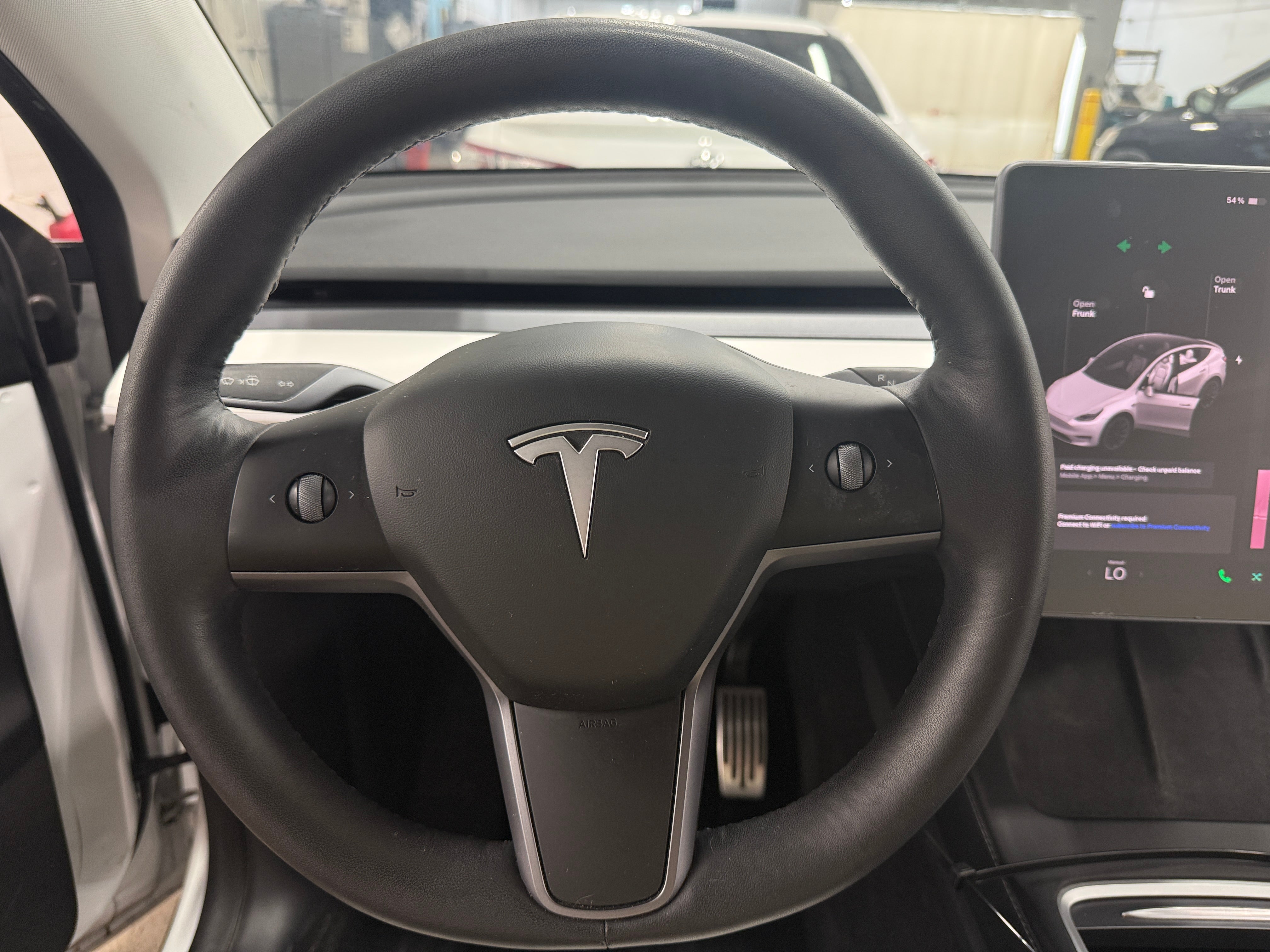 Used 2021 Tesla Model Y Long Range with VIN 5YJYGDEEXMF210235 for sale in Oak Creek, WI