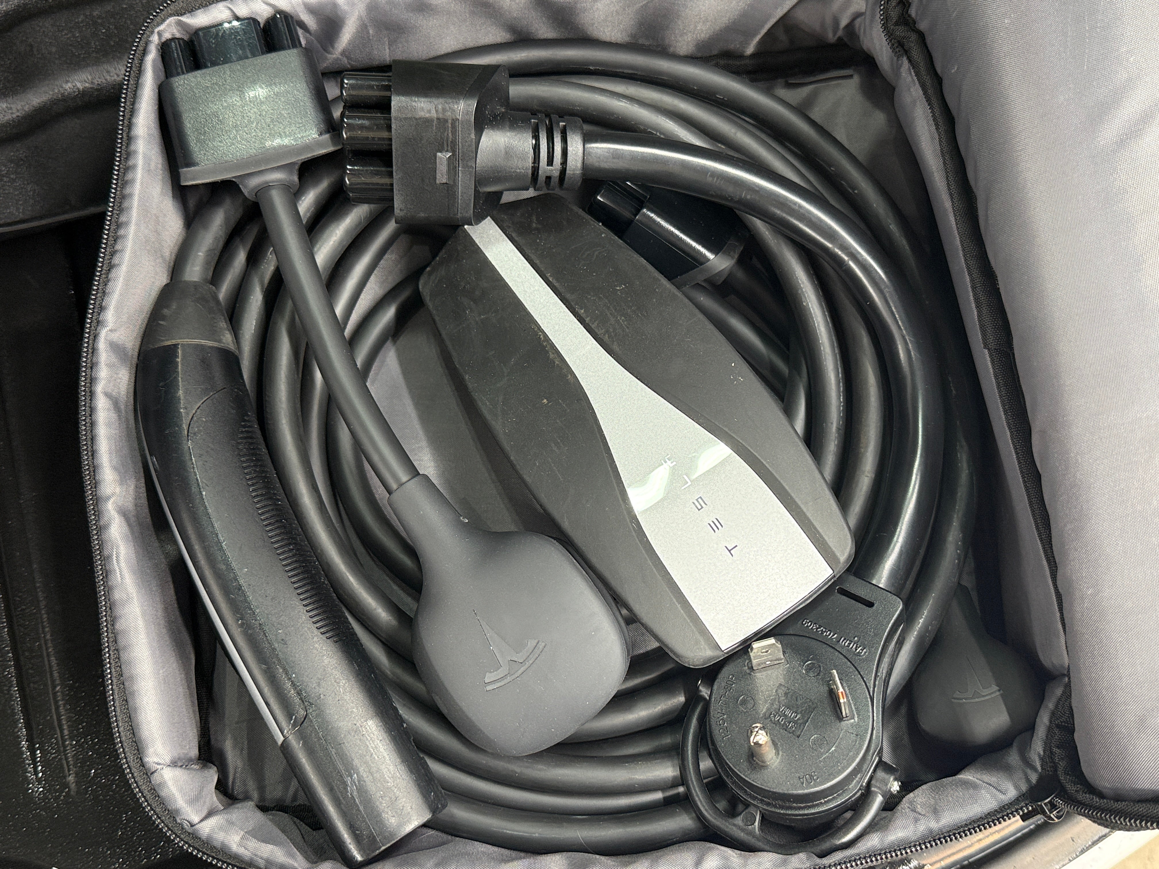 Used 2021 Tesla Model Y Long Range with VIN 5YJYGDEEXMF210235 for sale in Oak Creek, WI