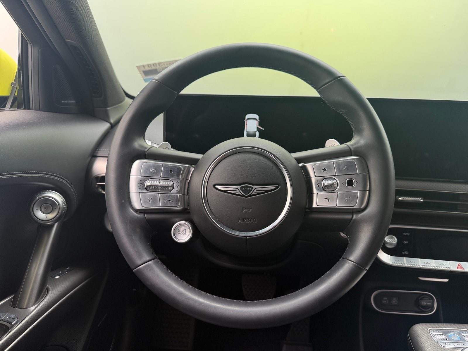Thumbnail: 2023 Genesis GV60 - 4