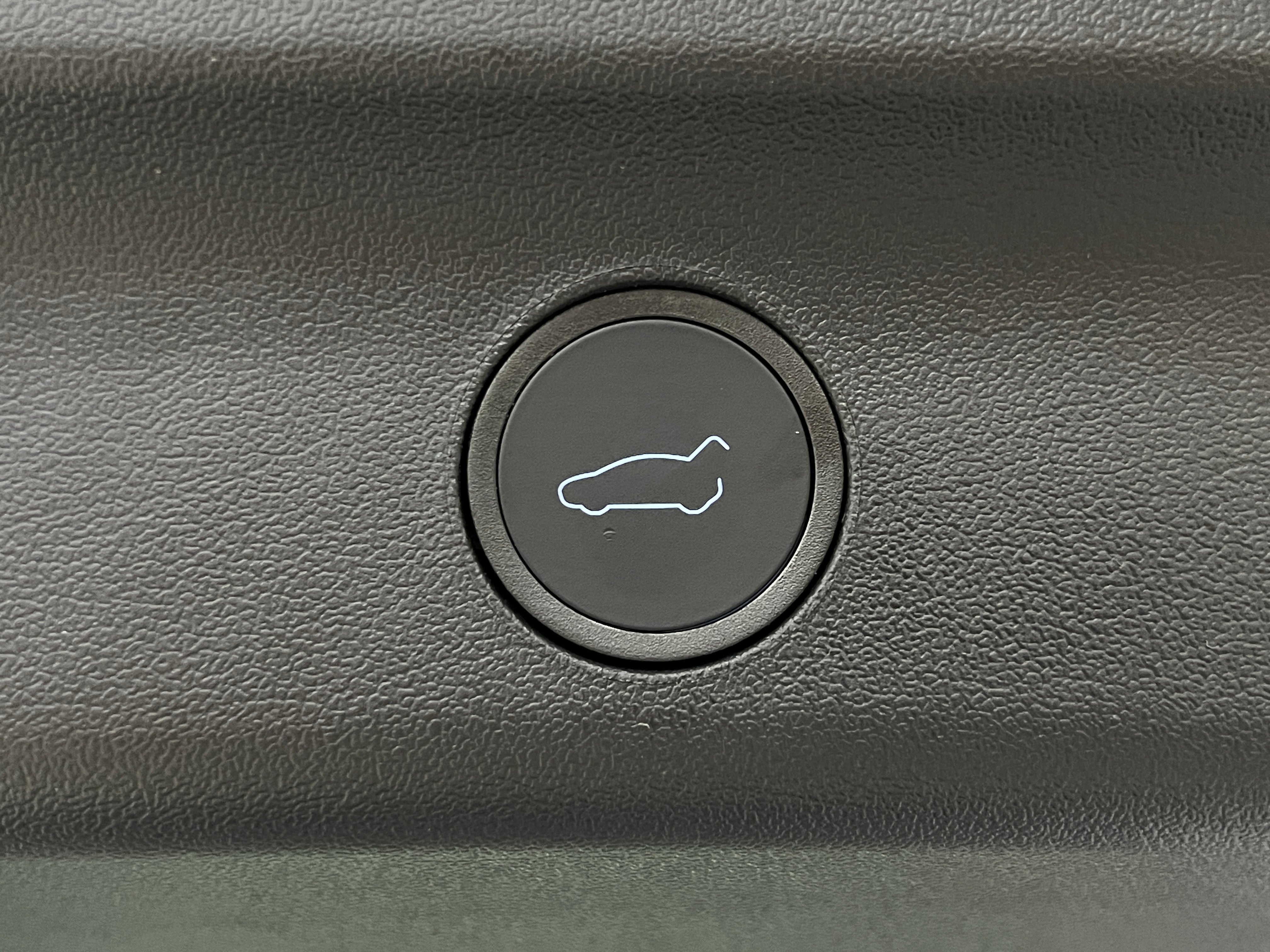 Used 2023 Tesla Model Y Long Range with VIN 7SAYGDEE5PF697206 for sale in Auburn, WA