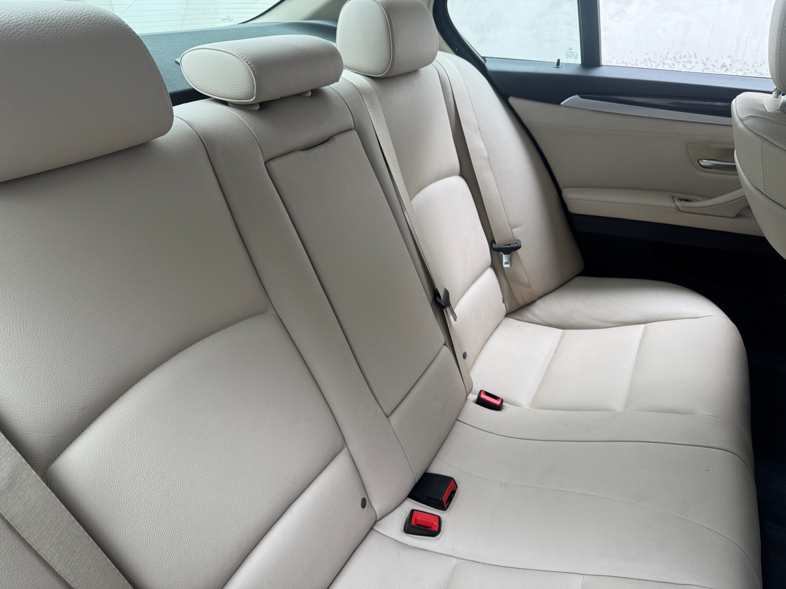 Thumbnail: 2012 BMW 5 Series - 5
