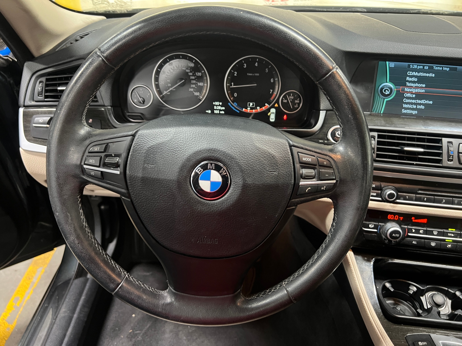 Thumbnail: 2012 BMW 5 Series - 4