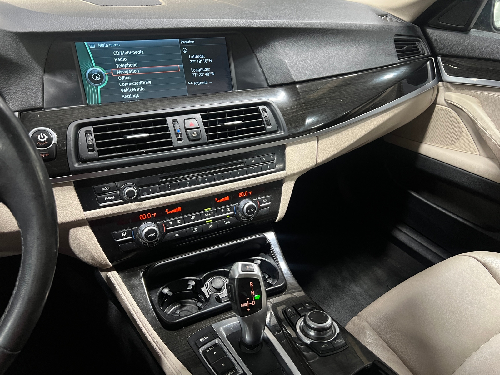 Thumbnail: 2012 BMW 5 Series - 3