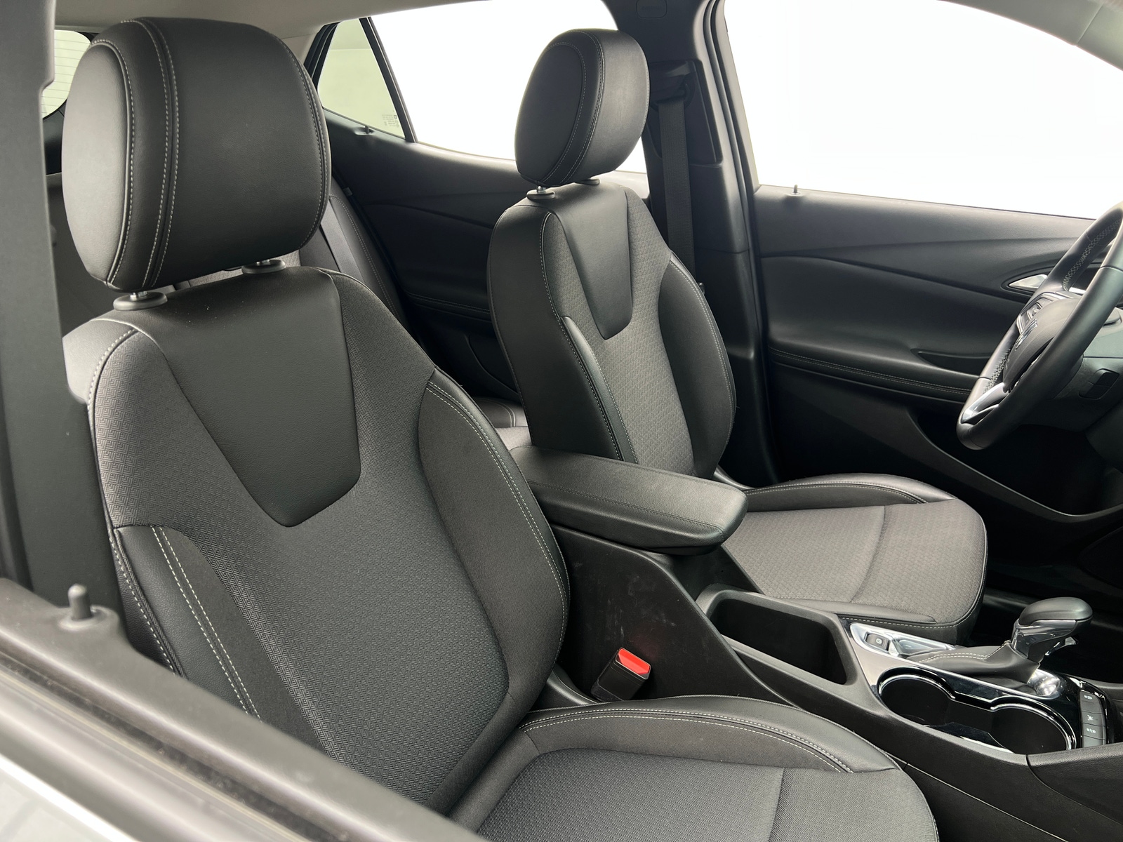 Thumbnail: 2025 Buick Encore GX - 2