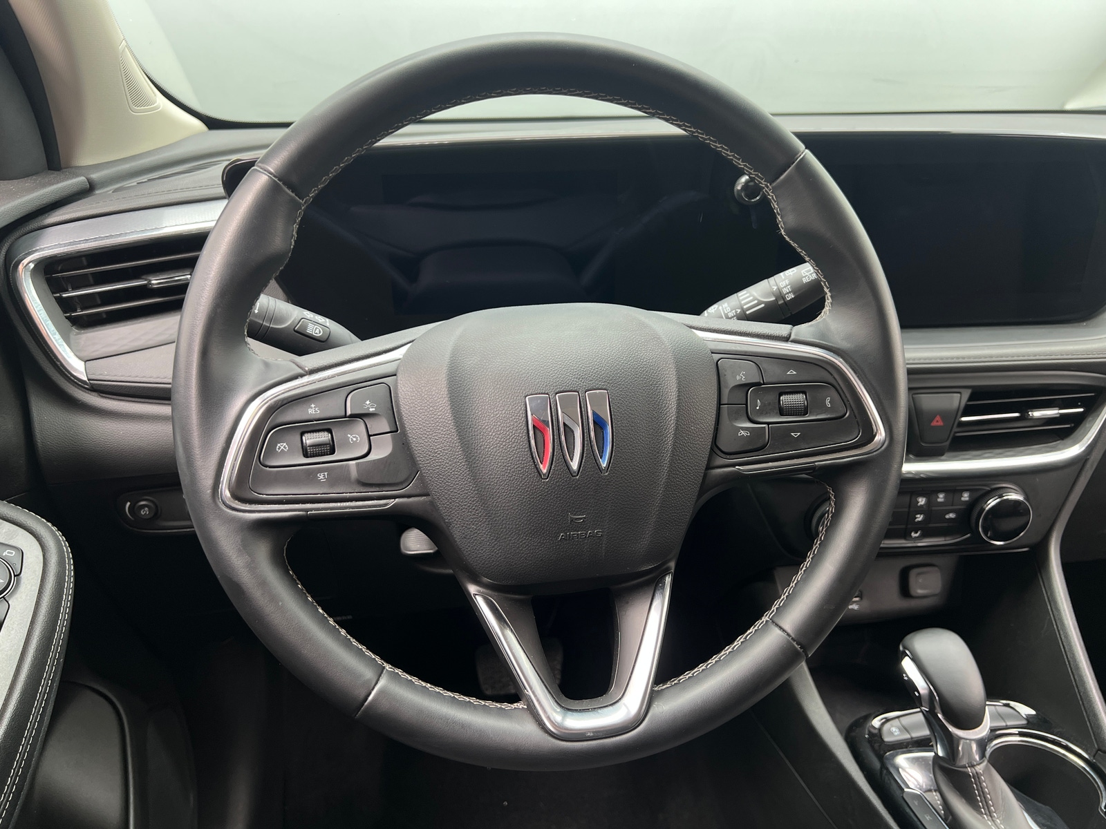 Thumbnail: 2025 Buick Encore GX - 5