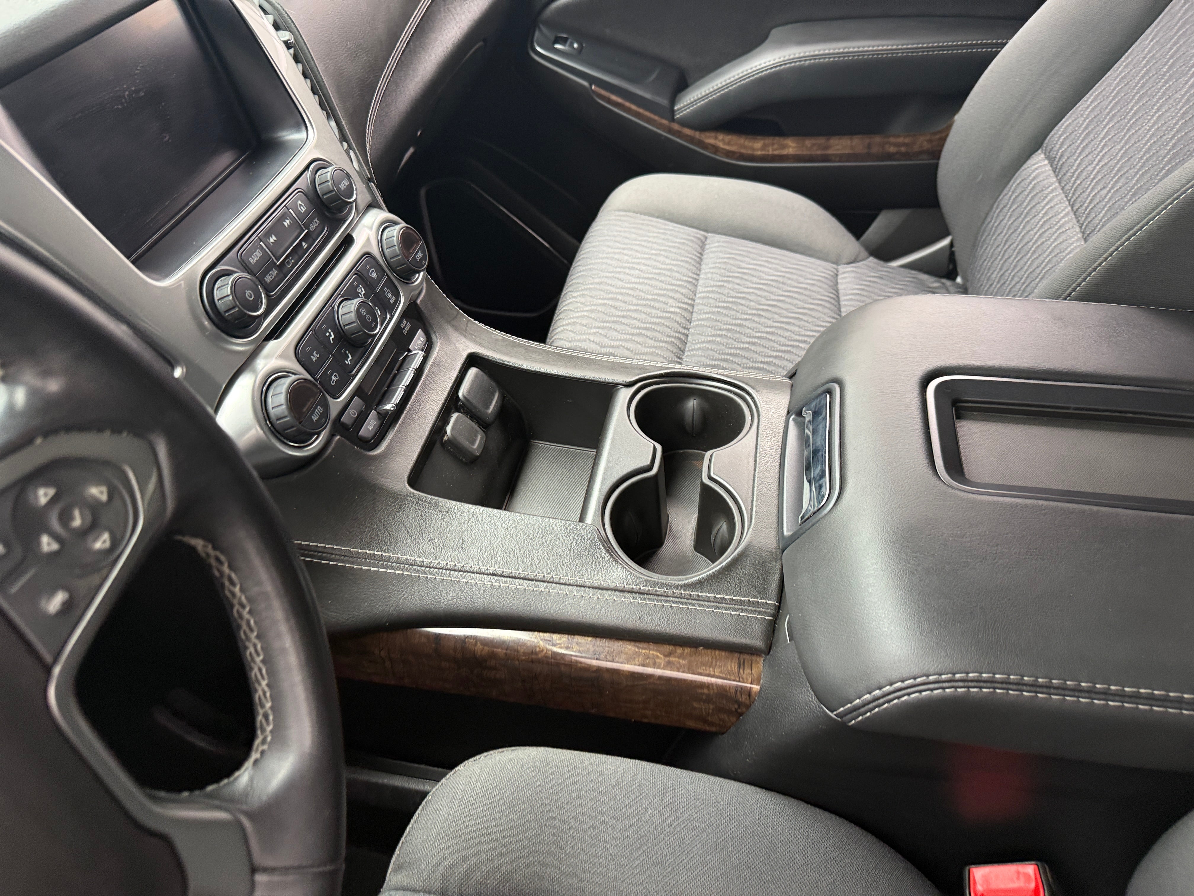 2020 Chevrolet Tahoe LS - Photo 8