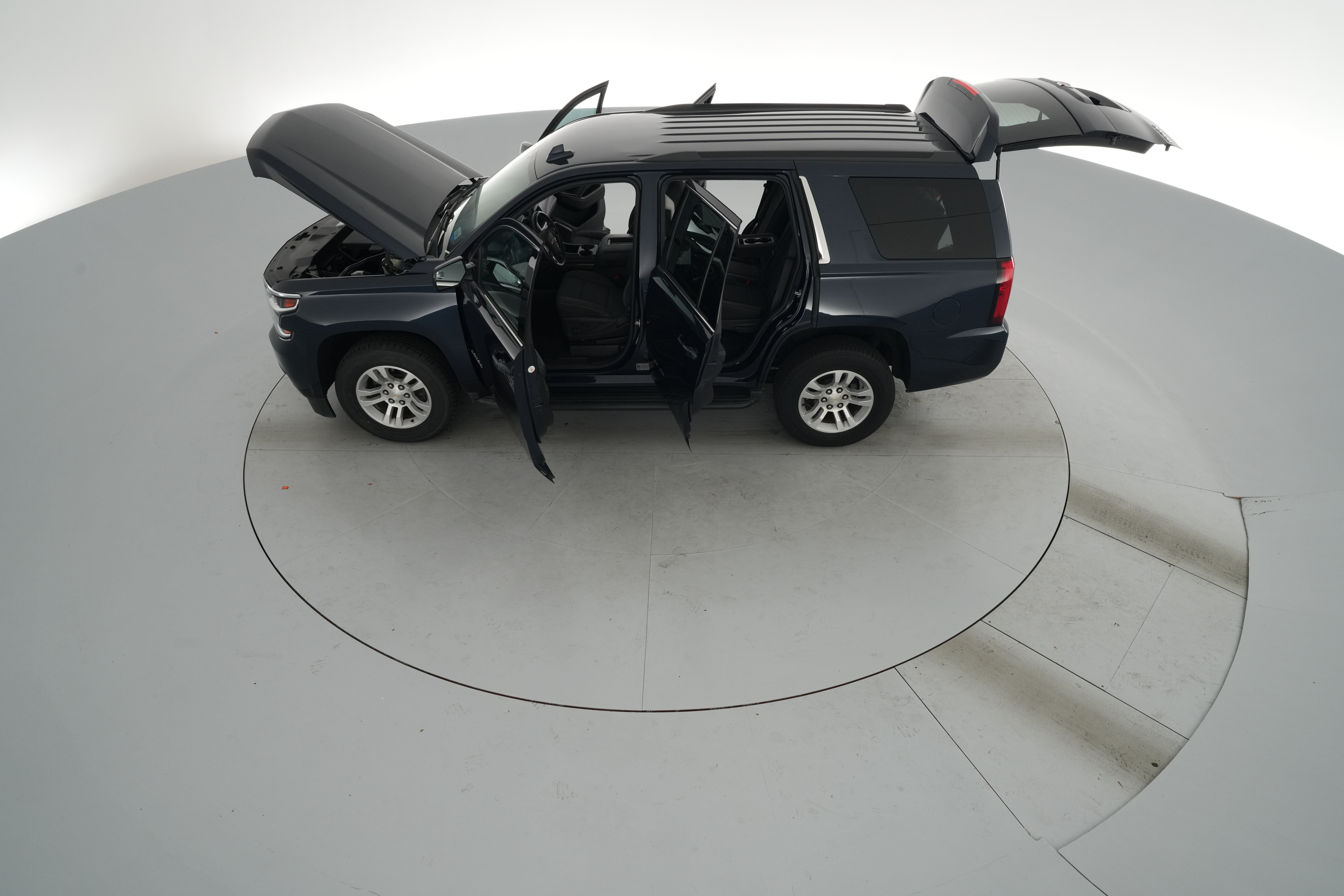 2020 Chevrolet Tahoe LS - Photo 43