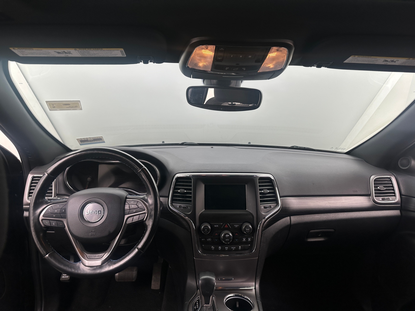 Thumbnail: 2020 Jeep Grand Cherokee - 3