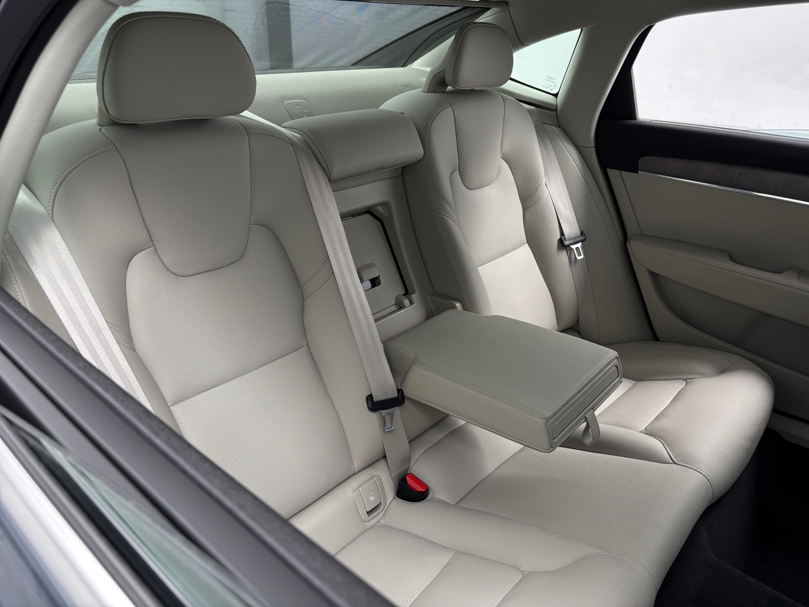 Thumbnail: 2023 Volvo S90 - 5