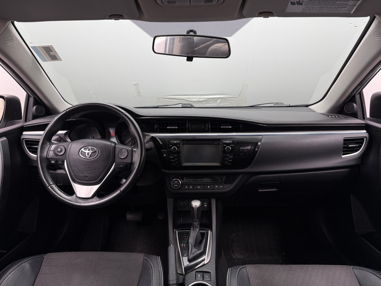 Thumbnail: 2015 Toyota Corolla - 3