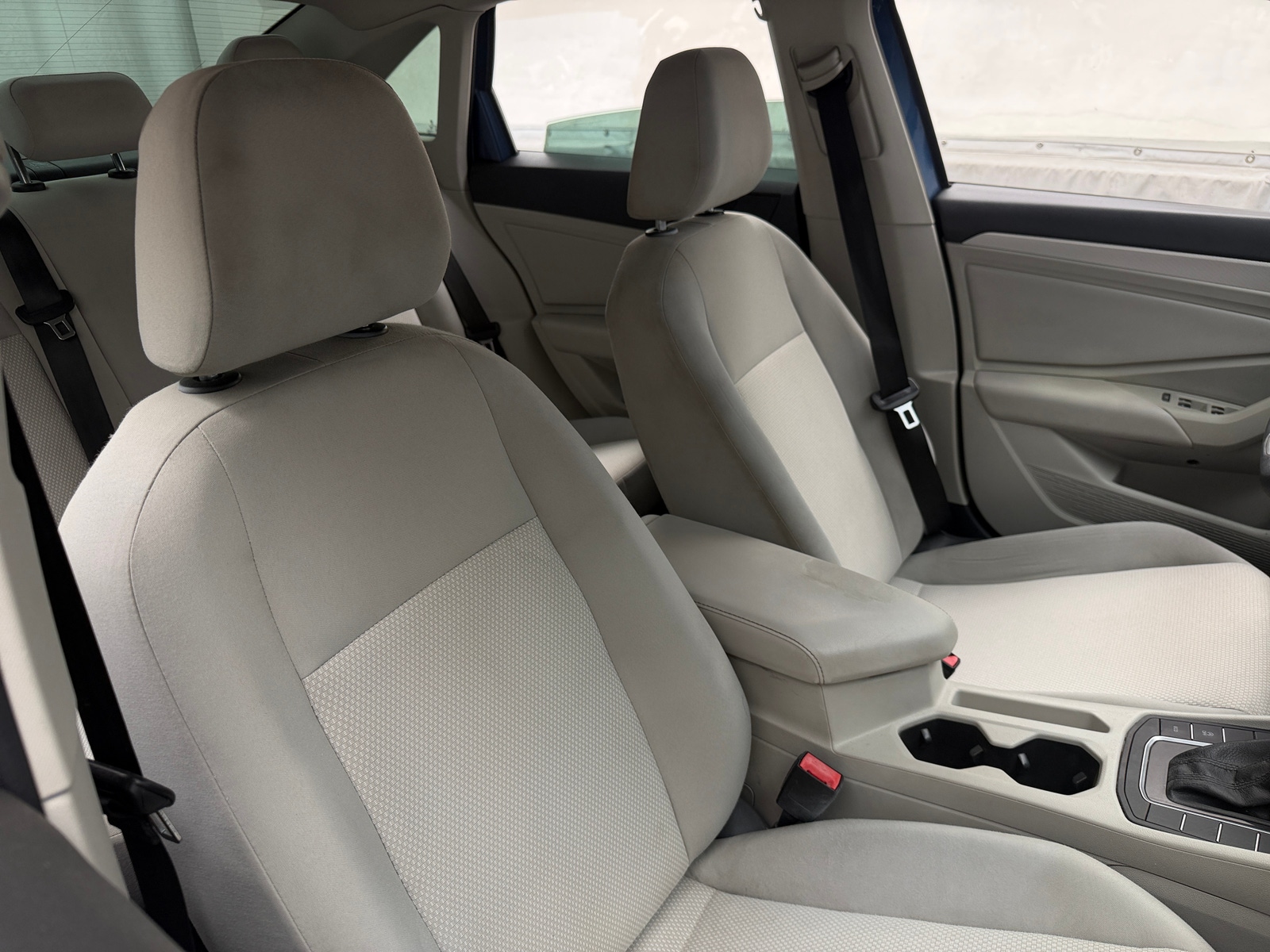Thumbnail: 2019 Volkswagen Jetta - 2