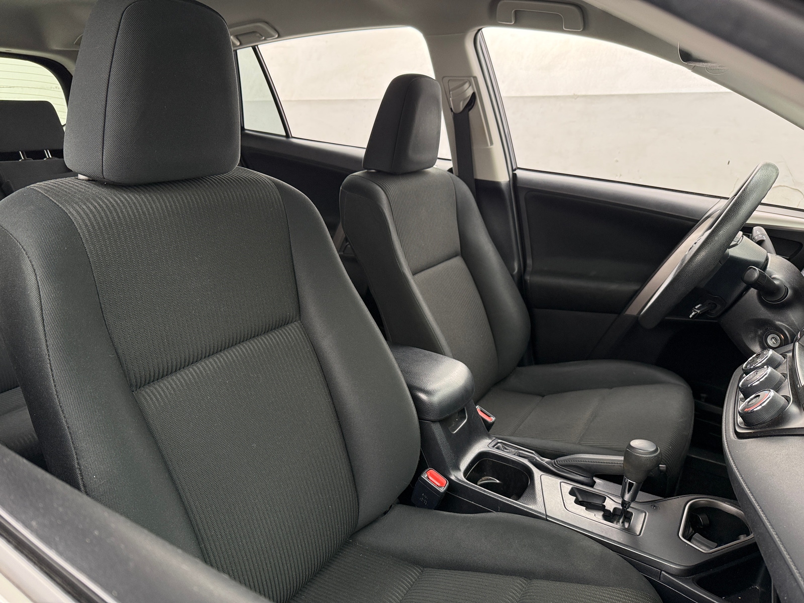 Thumbnail: 2018 Toyota RAV4 - 2