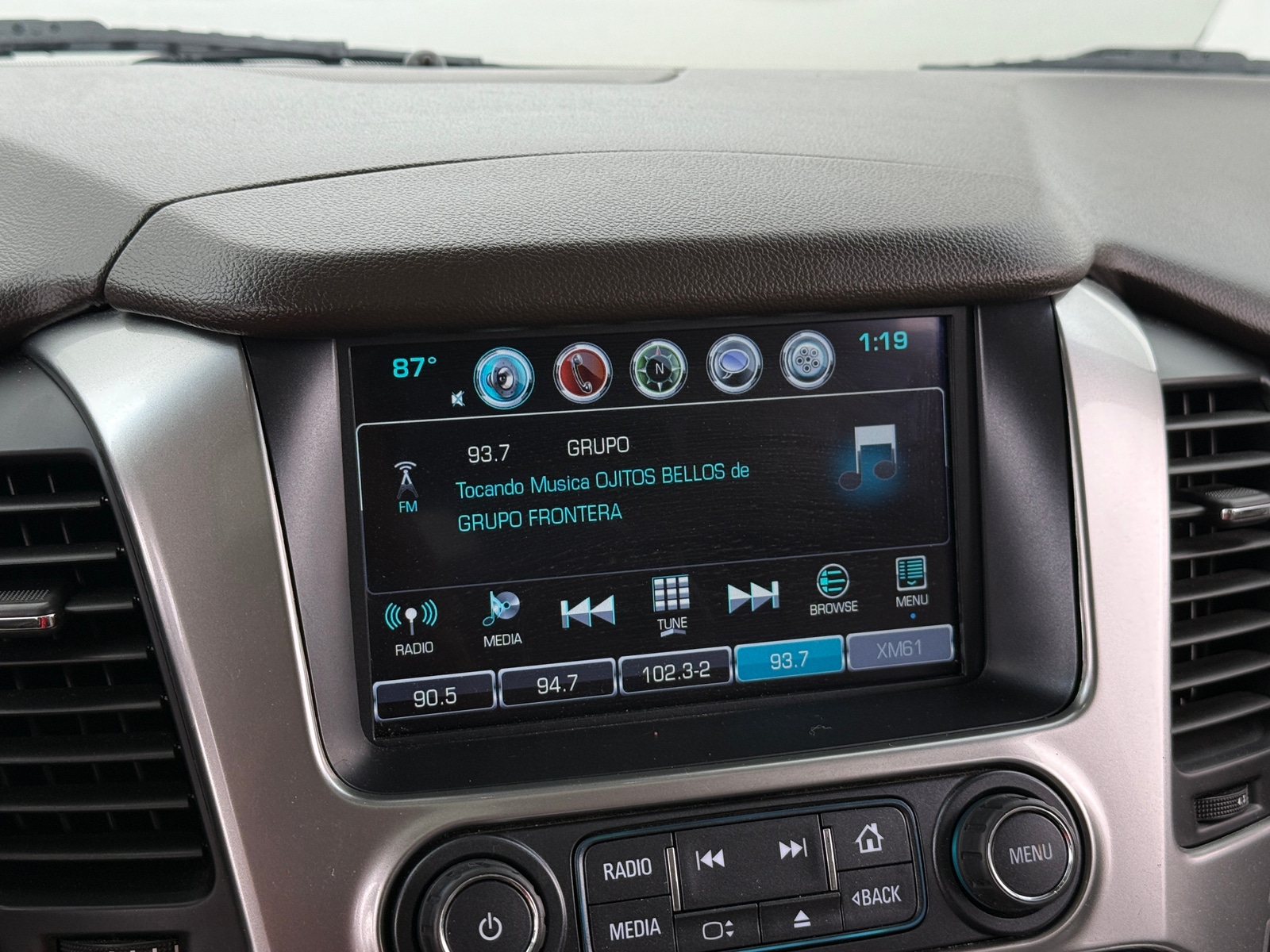 Thumbnail: 2019 Chevrolet Tahoe - 3