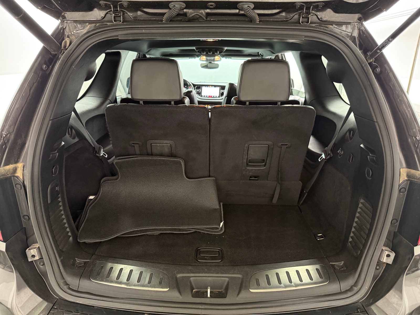 Thumbnail: 2021 Dodge Durango - 6