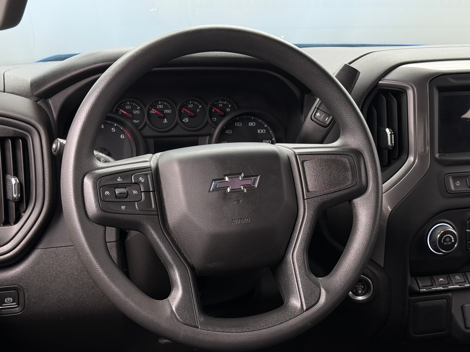Thumbnail: 2022 Chevrolet Silverado 1500 - 5