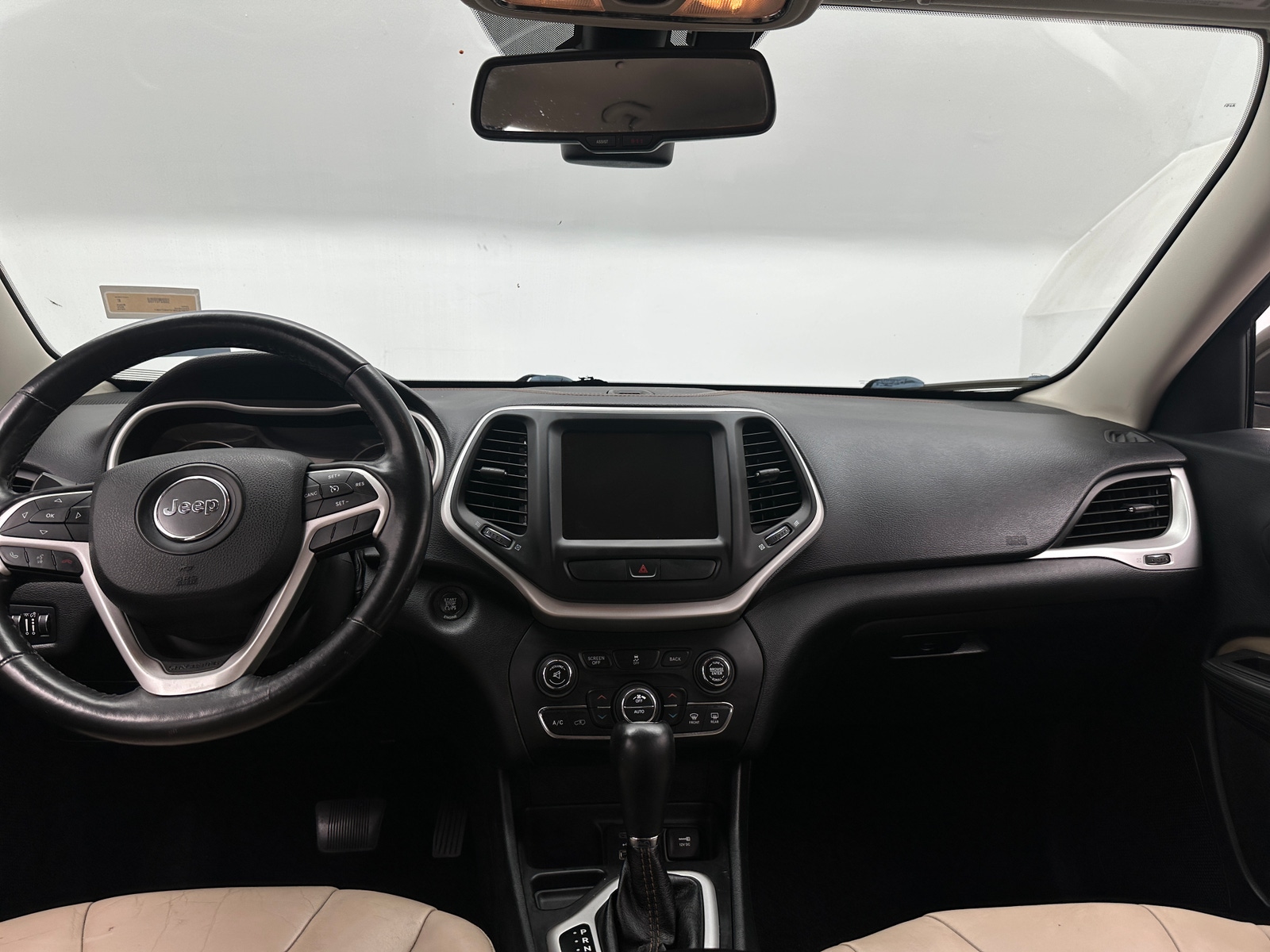 Thumbnail: 2015 Jeep Cherokee - 2