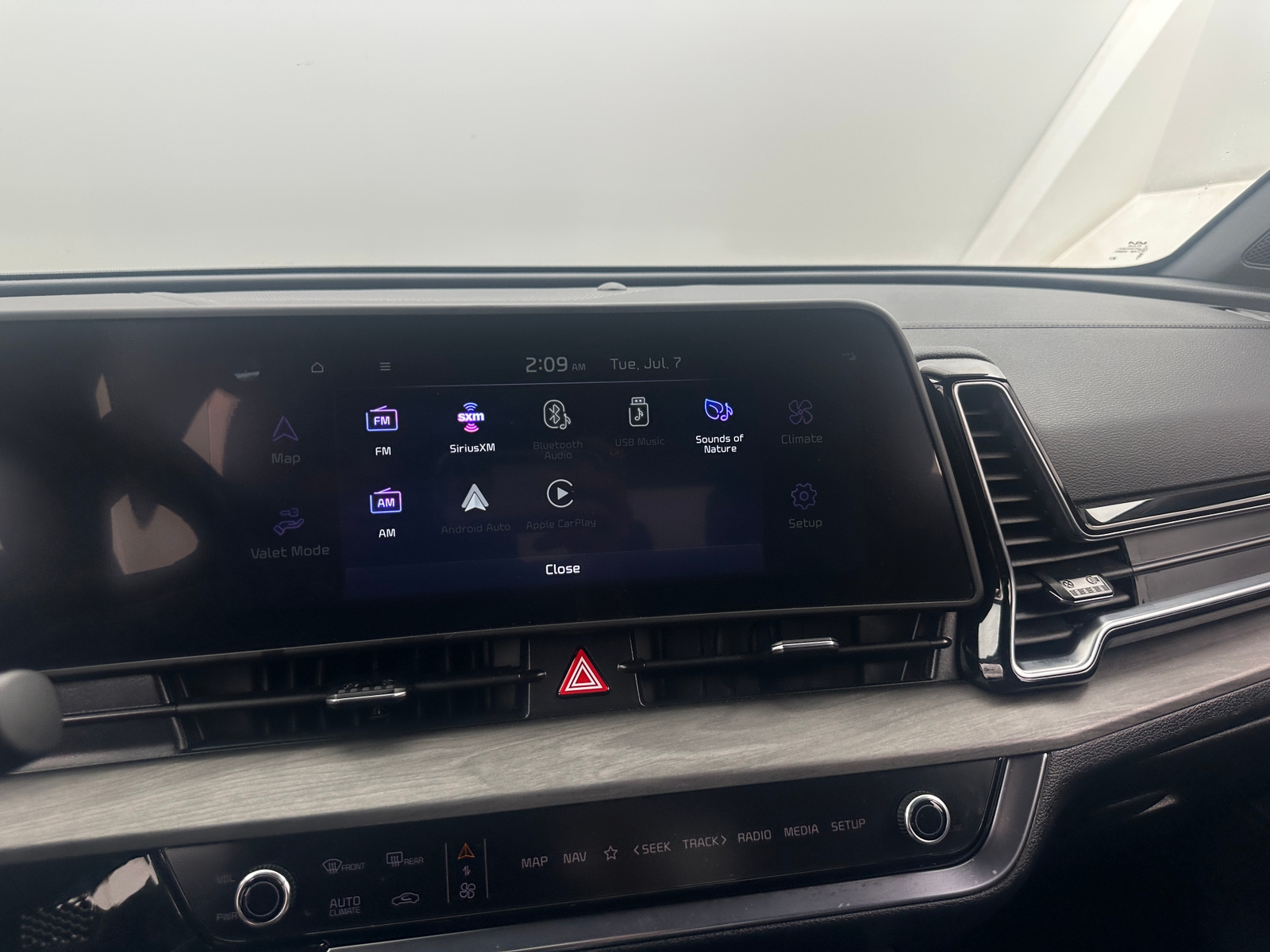 Thumbnail: 2025 Kia Sportage - 3