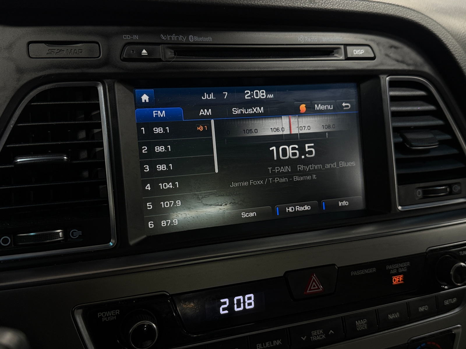 Thumbnail: 2016 Hyundai Sonata - 3