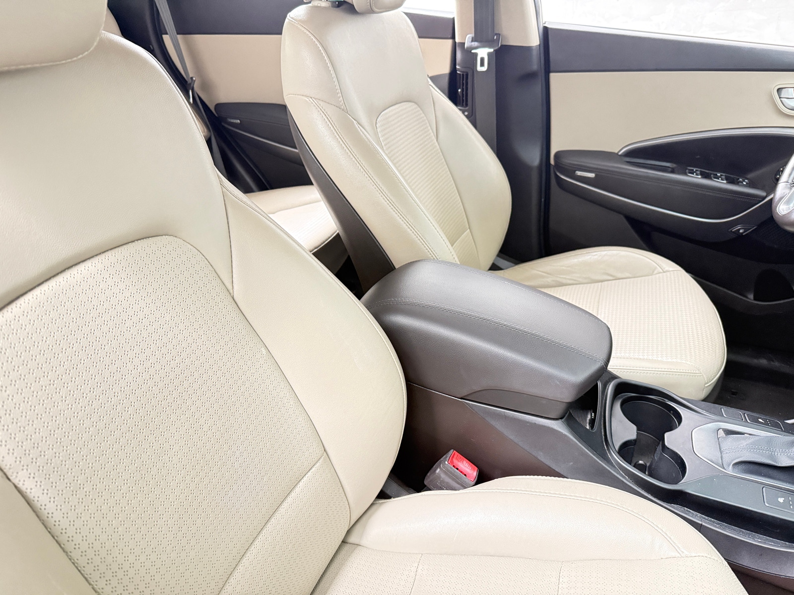 Thumbnail: 2013 Hyundai Santa Fe - 2