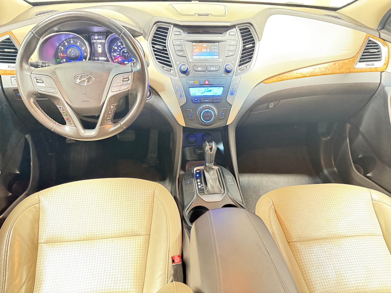 Thumbnail: 2013 Hyundai Santa Fe - 3