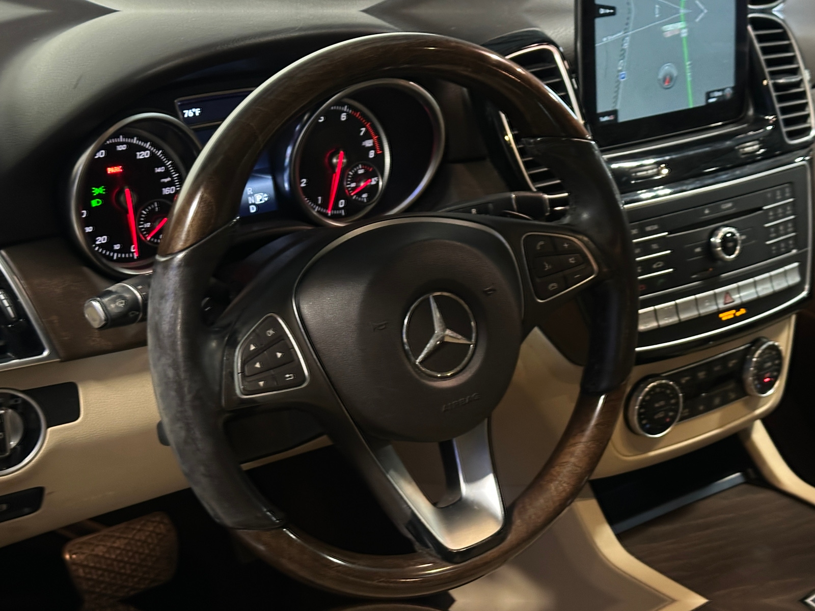 Thumbnail: 2016 Mercedes-Benz GLE - 4