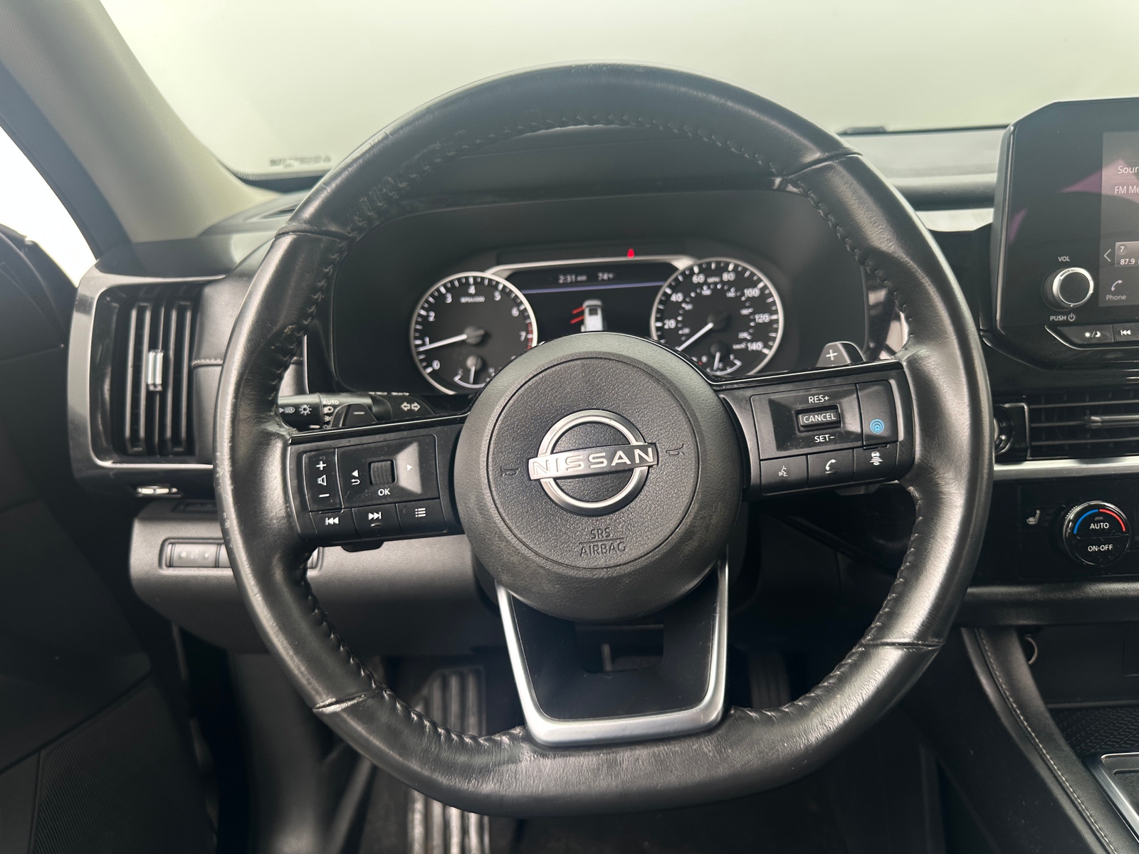 Thumbnail: 2023 Nissan Pathfinder - 5