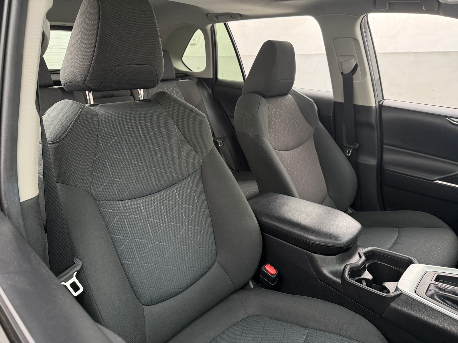 Thumbnail: 2019 Toyota RAV4 - 2