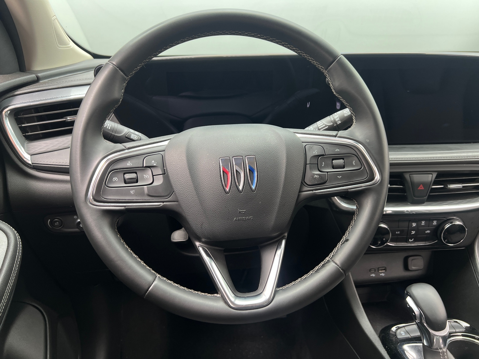 Thumbnail: 2025 Buick Encore GX - 5