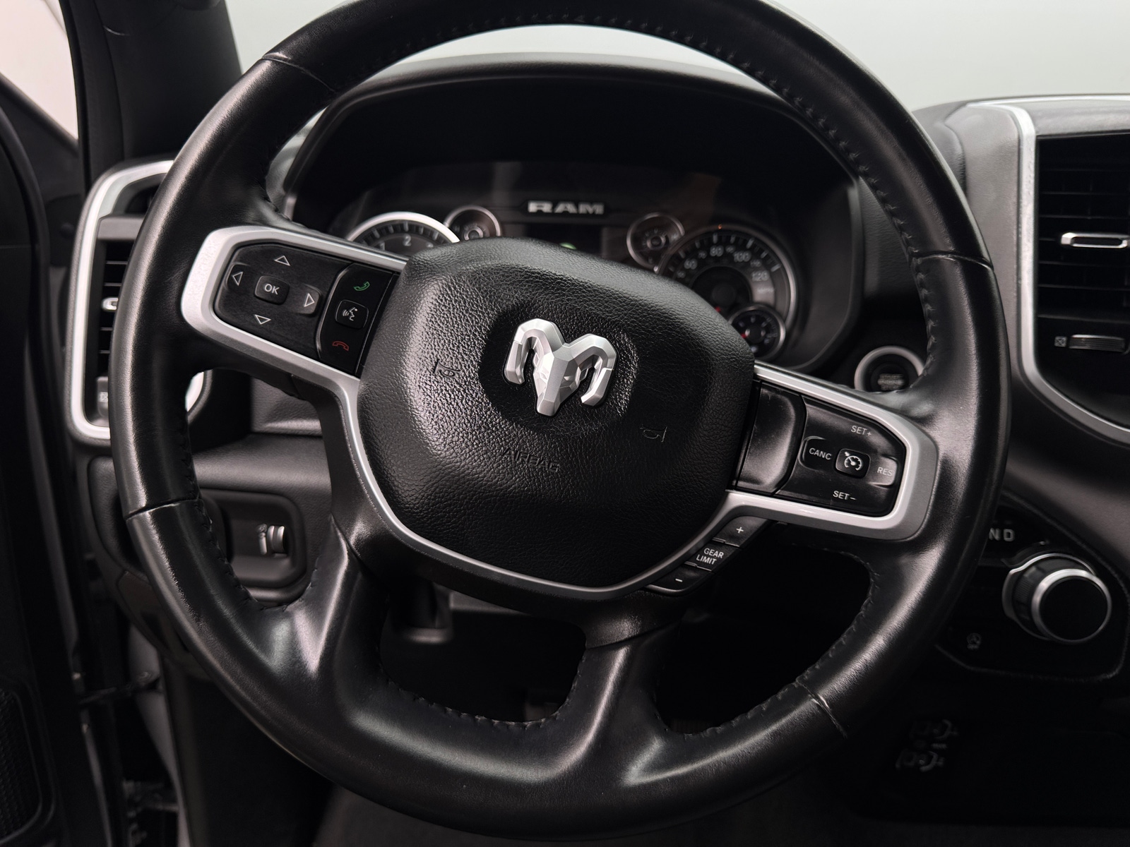 Thumbnail: 2022 RAM 1500 - 5