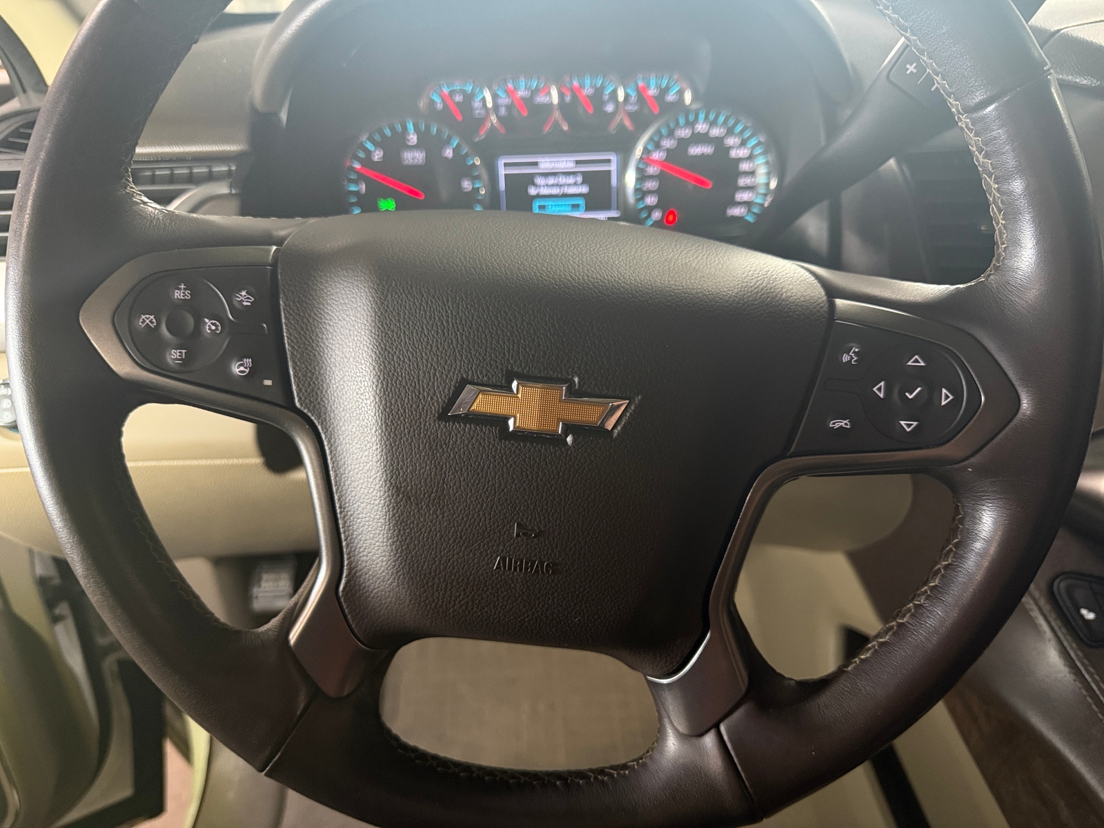 Thumbnail: 2020 Chevrolet Tahoe - 4