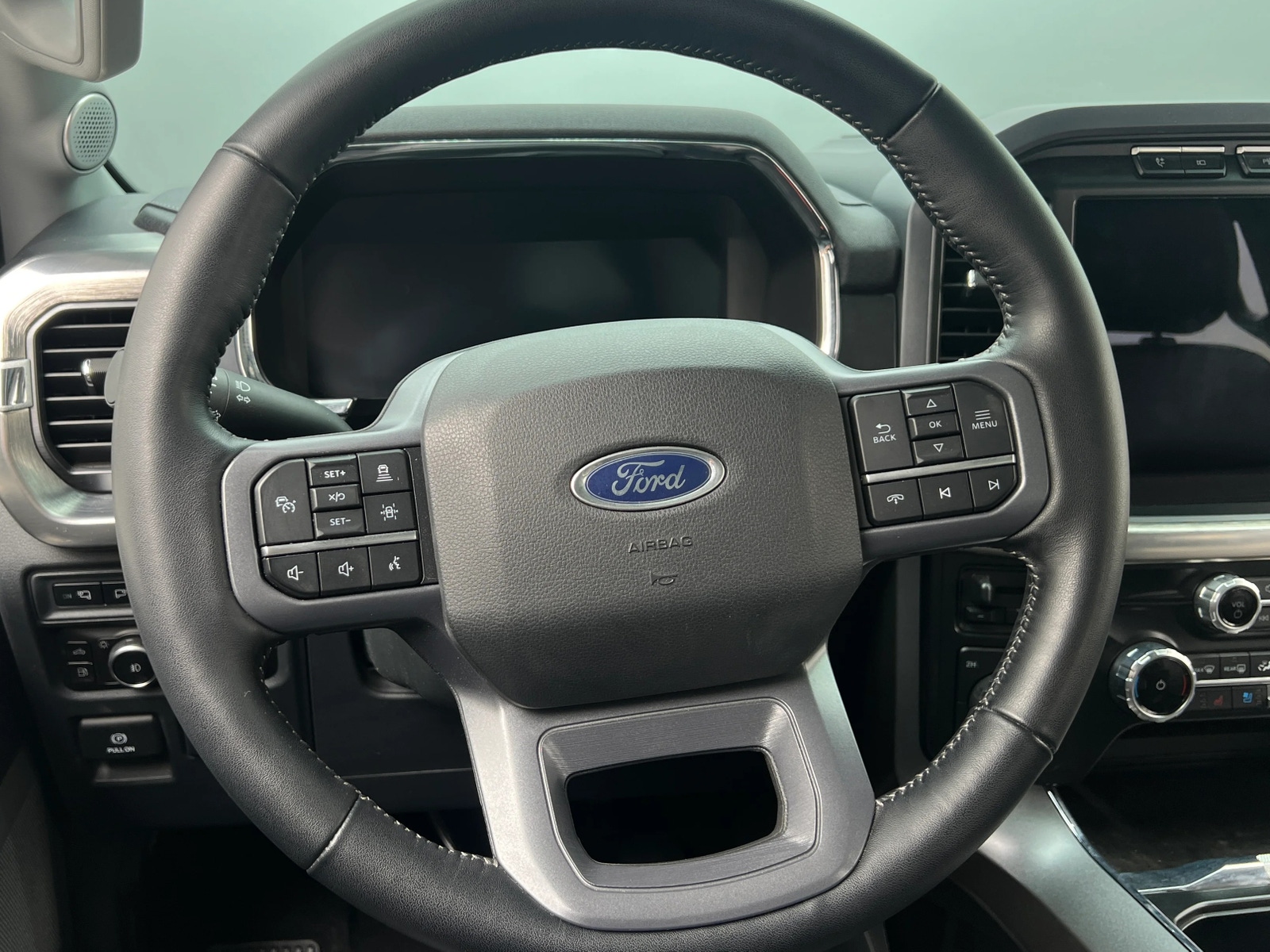 Thumbnail: 2023 Ford Econoline - 4