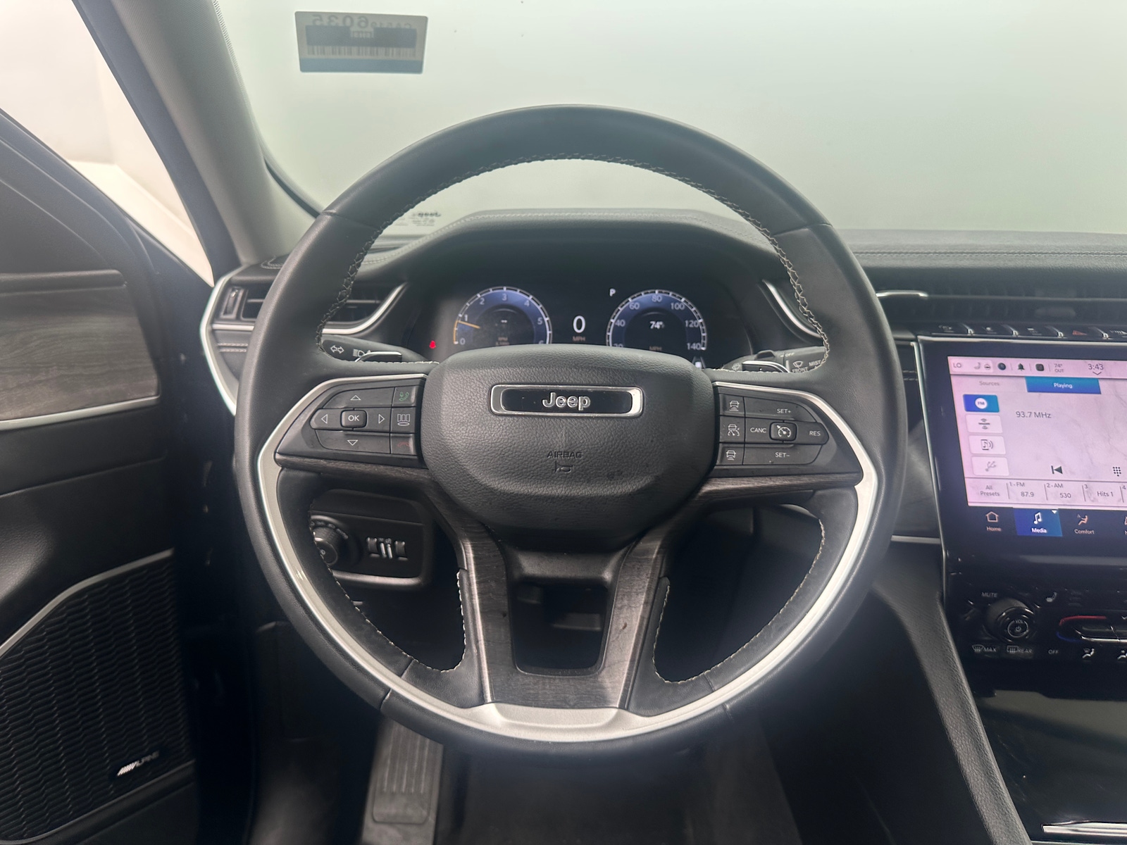 Thumbnail: 2023 Jeep Grand Cherokee - 4