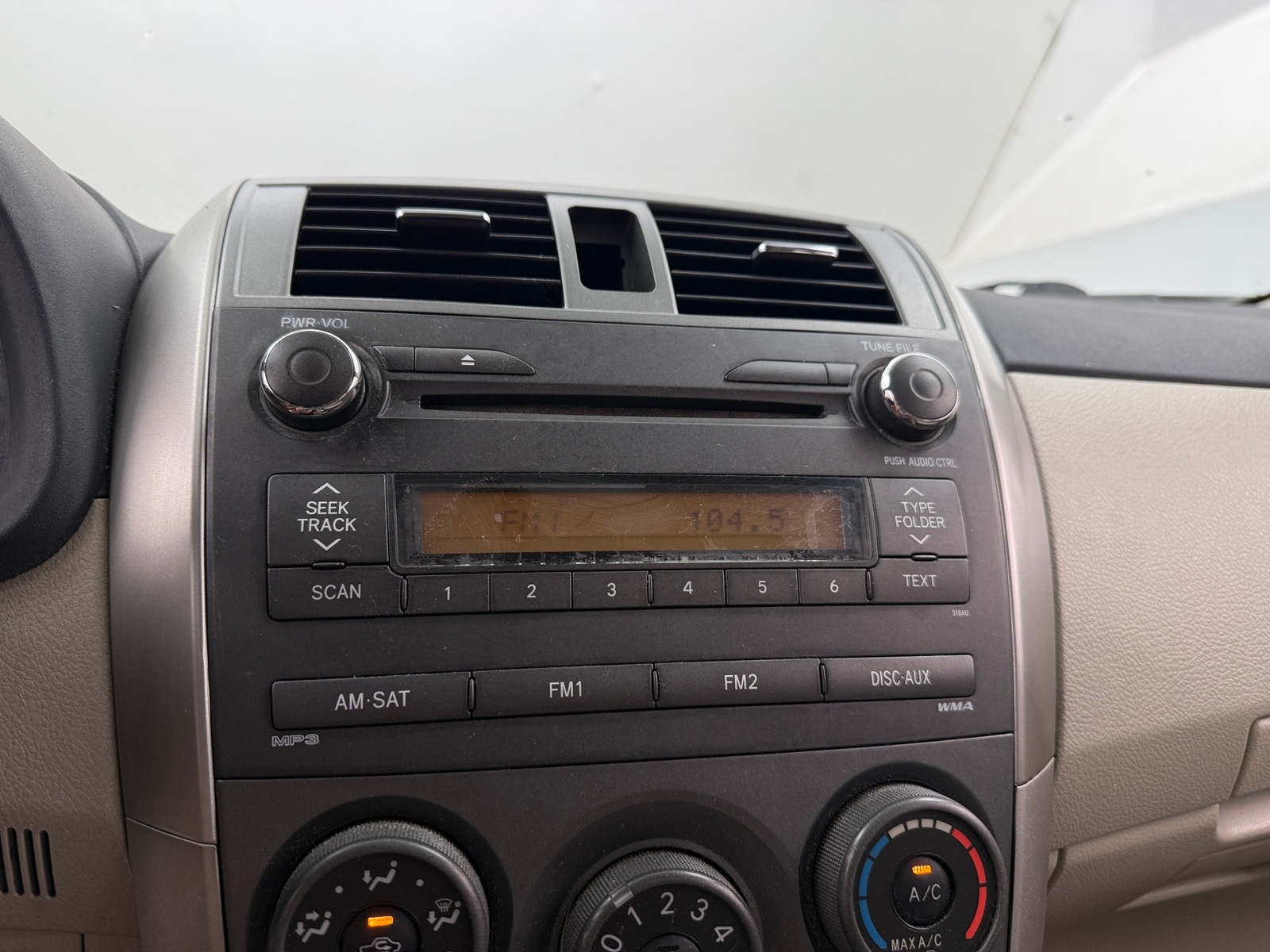 Thumbnail: 2011 Toyota Corolla - 4