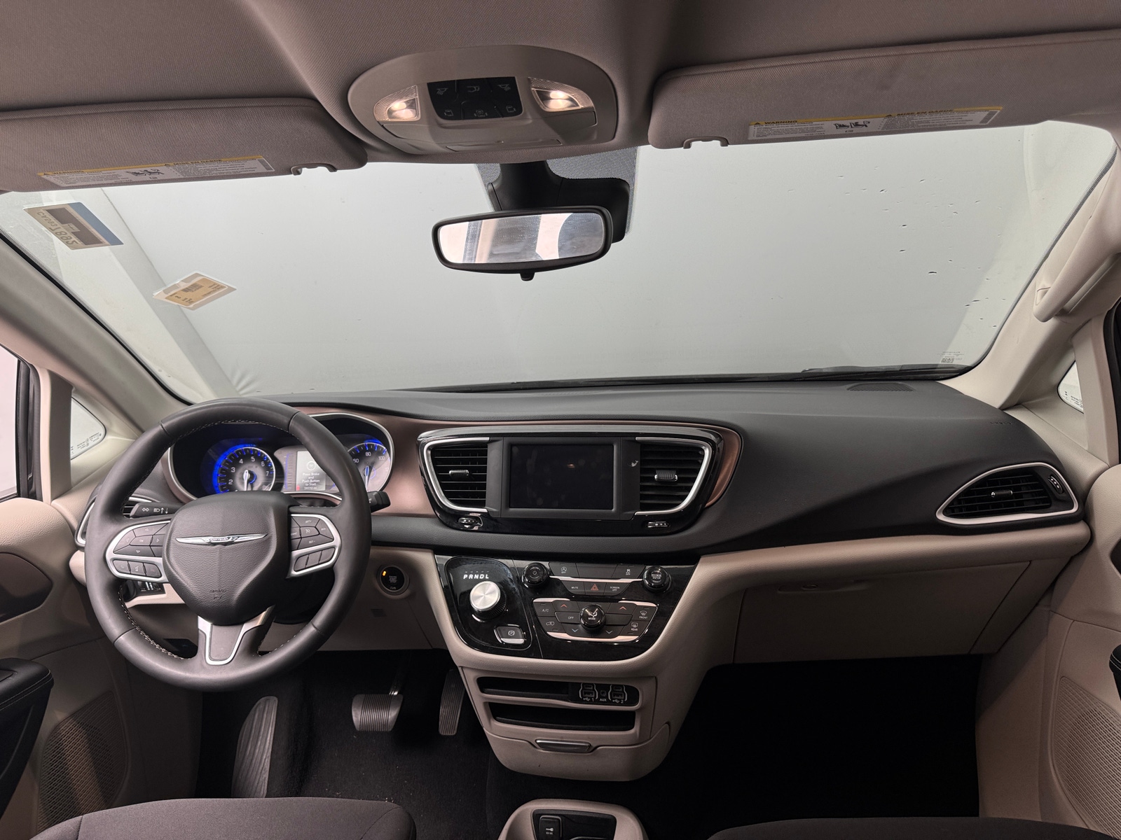 Thumbnail: 2023 Chrysler Voyager - 3