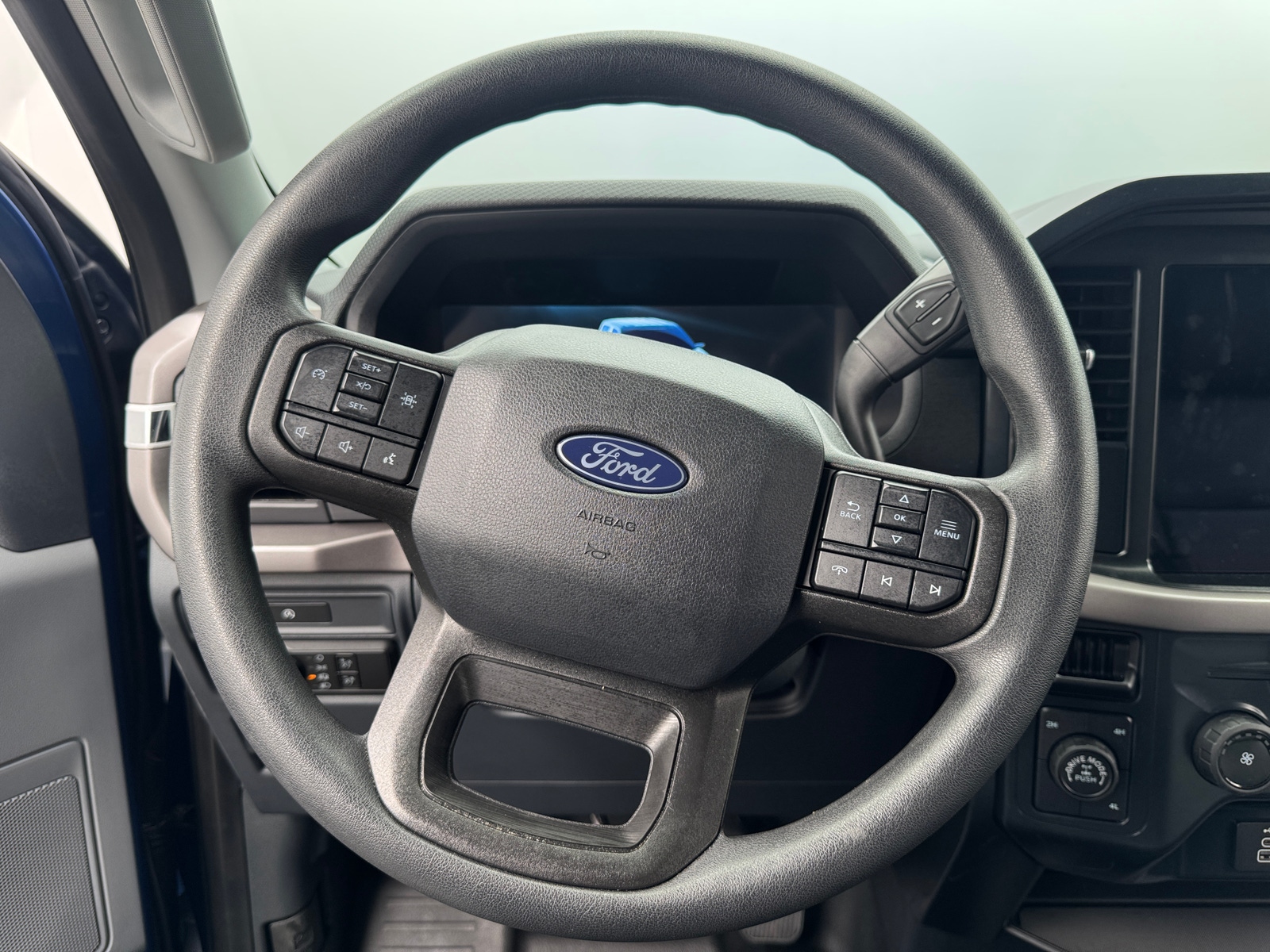 Thumbnail: 2025 Ford Econoline - 4